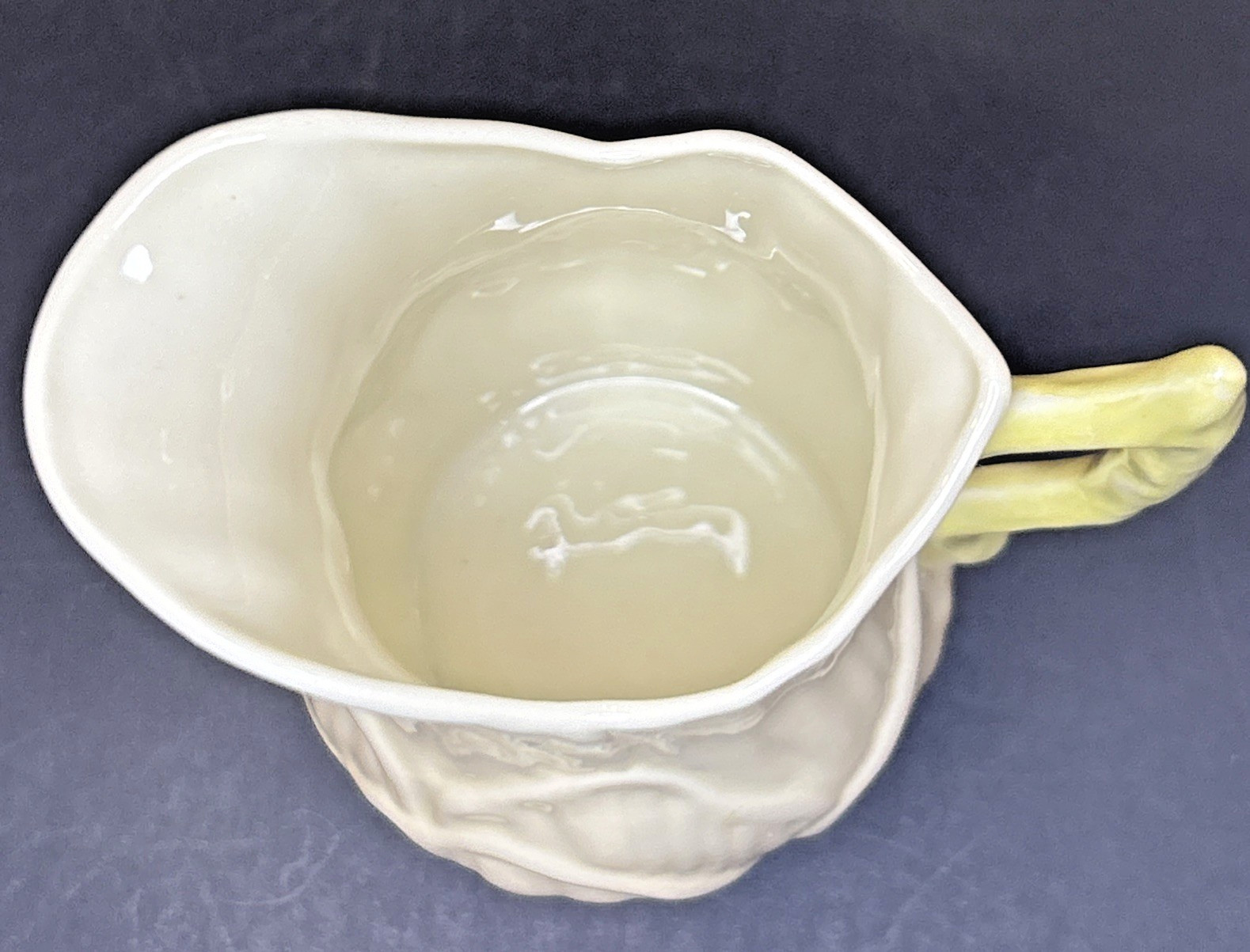 Belleek Lily White Creamer 3.25″ Yellow Handle 6th Green Mark 1965-1980