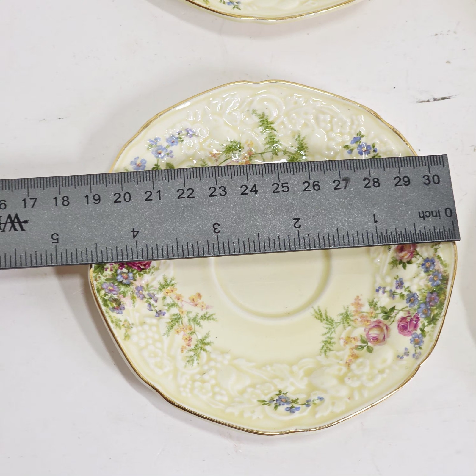 Set Of 4 Crown Ducal Florentine Pattern Demitasse Saucer