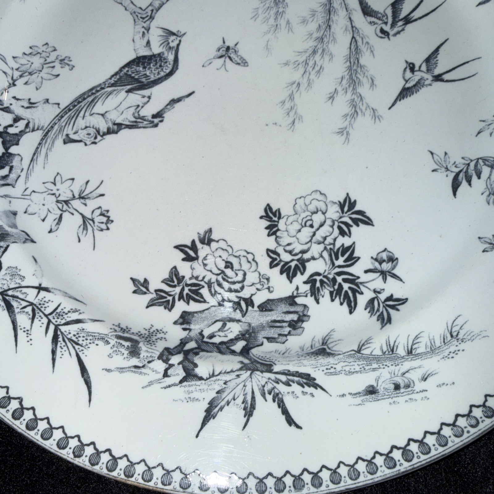 THOMAS ELSMORE & SON England Parisian Granite Aesthetic Blue 14” plate