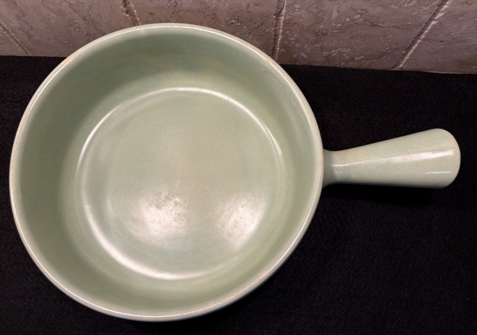 VTG La Solana Pottery Covered Casserole Dish Lid Sage Green 7” Solana Ware