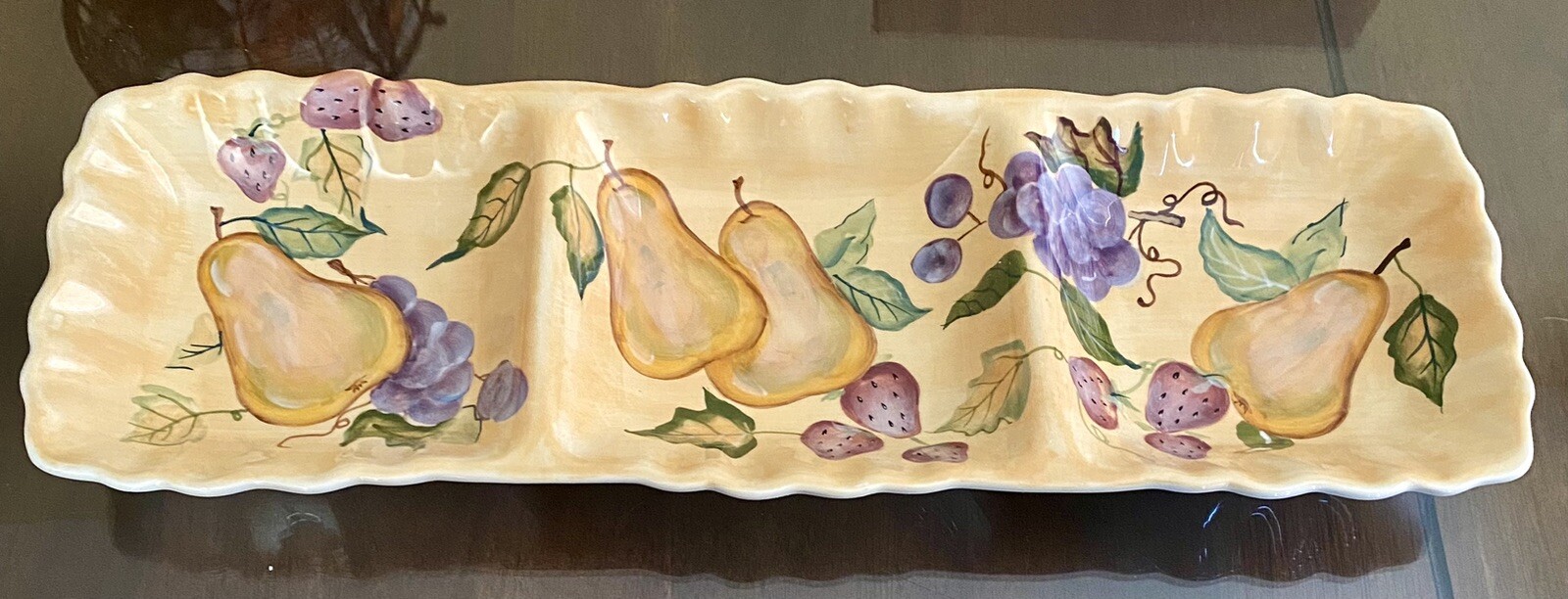 ZRIKE 3 SECTION FRUIT AND LEAF DIVIDED SERVING DISH – PEARS, GRAPES, STRAWBERRY