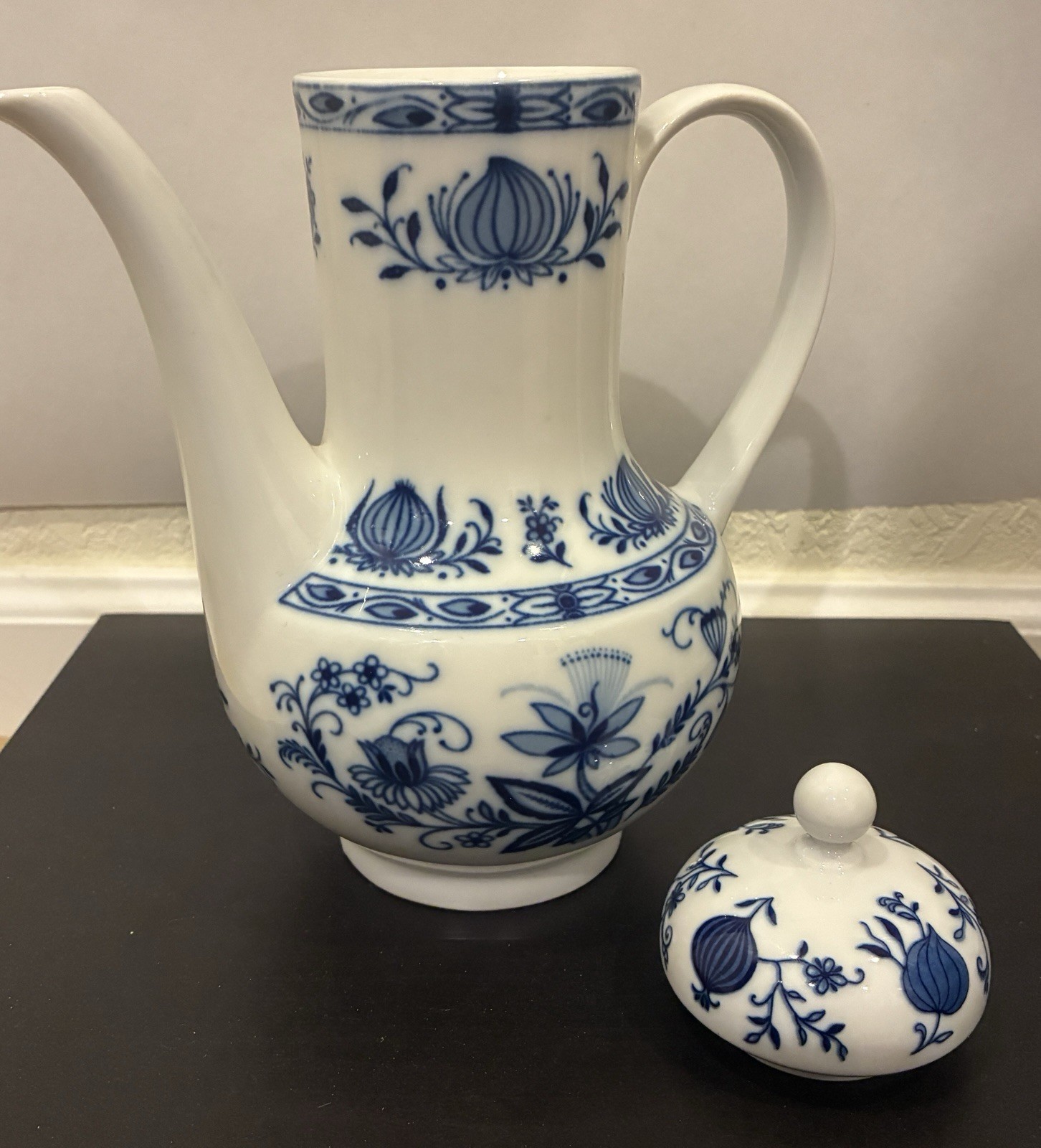 Winterling Bavaria Blue Onion 8.5” Teapot w Lid Germany Echt Kobalt Porcelain