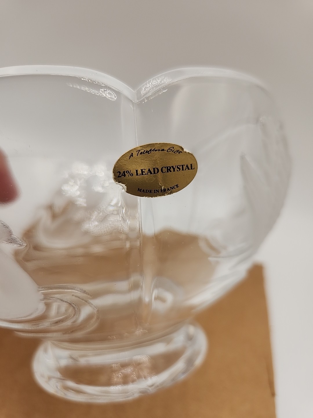 24% Lead Crystal Bowl With Embossed Frosted Swan Design Teleflora France