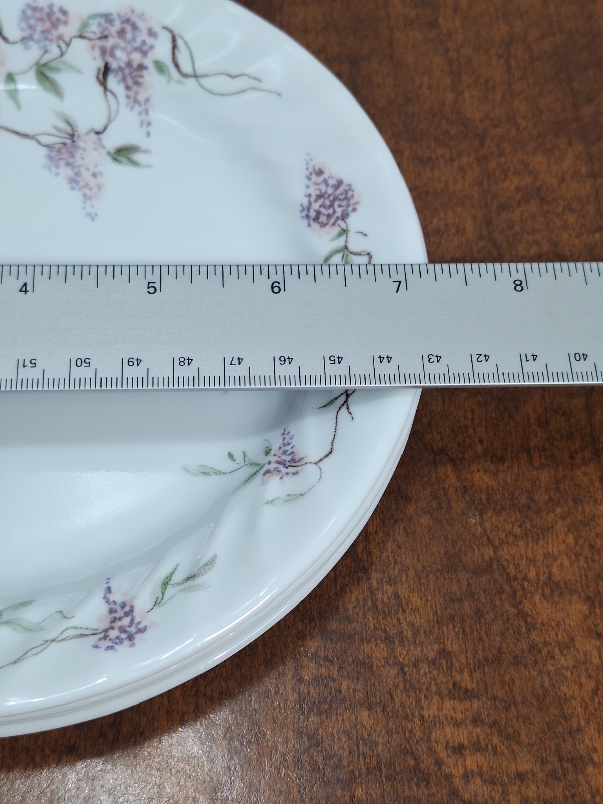 Vtg Corelle Set Of 4 Wisteria Salad Plates Lilac Purple 7.25 Inch Cottagecore