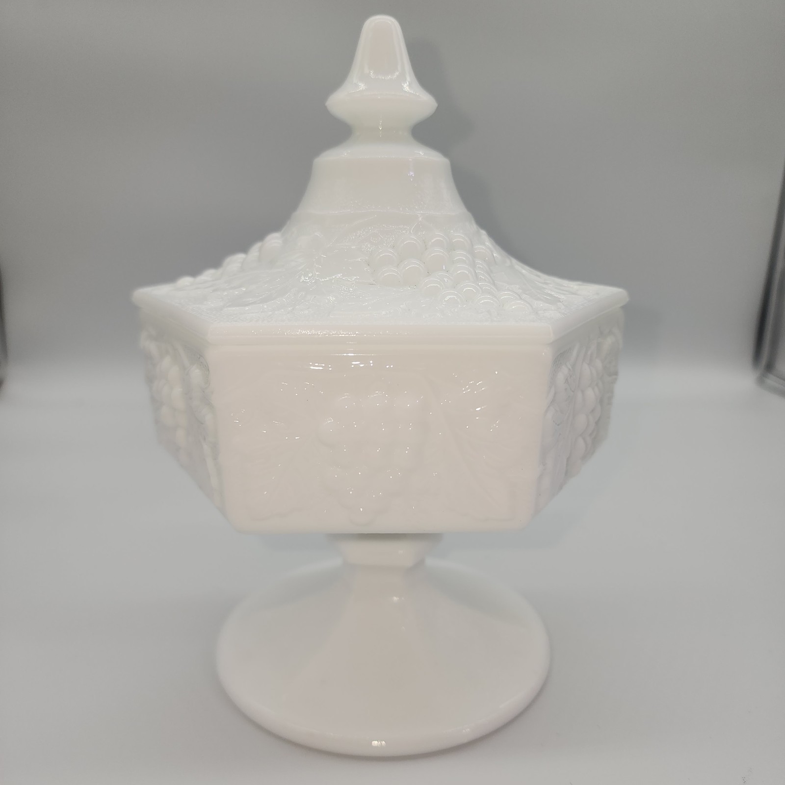 Vtg Indiana Glass Milk Glass Covered Candy Dish Octagon Pedestal Harvest Grape