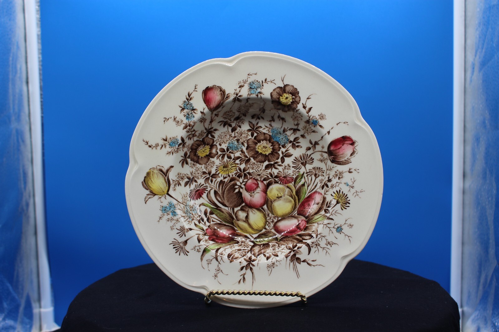 Windsor Fruit-Windsor Ware-England-Johnson Brothers- 8 3/4 Bowl Set of 2