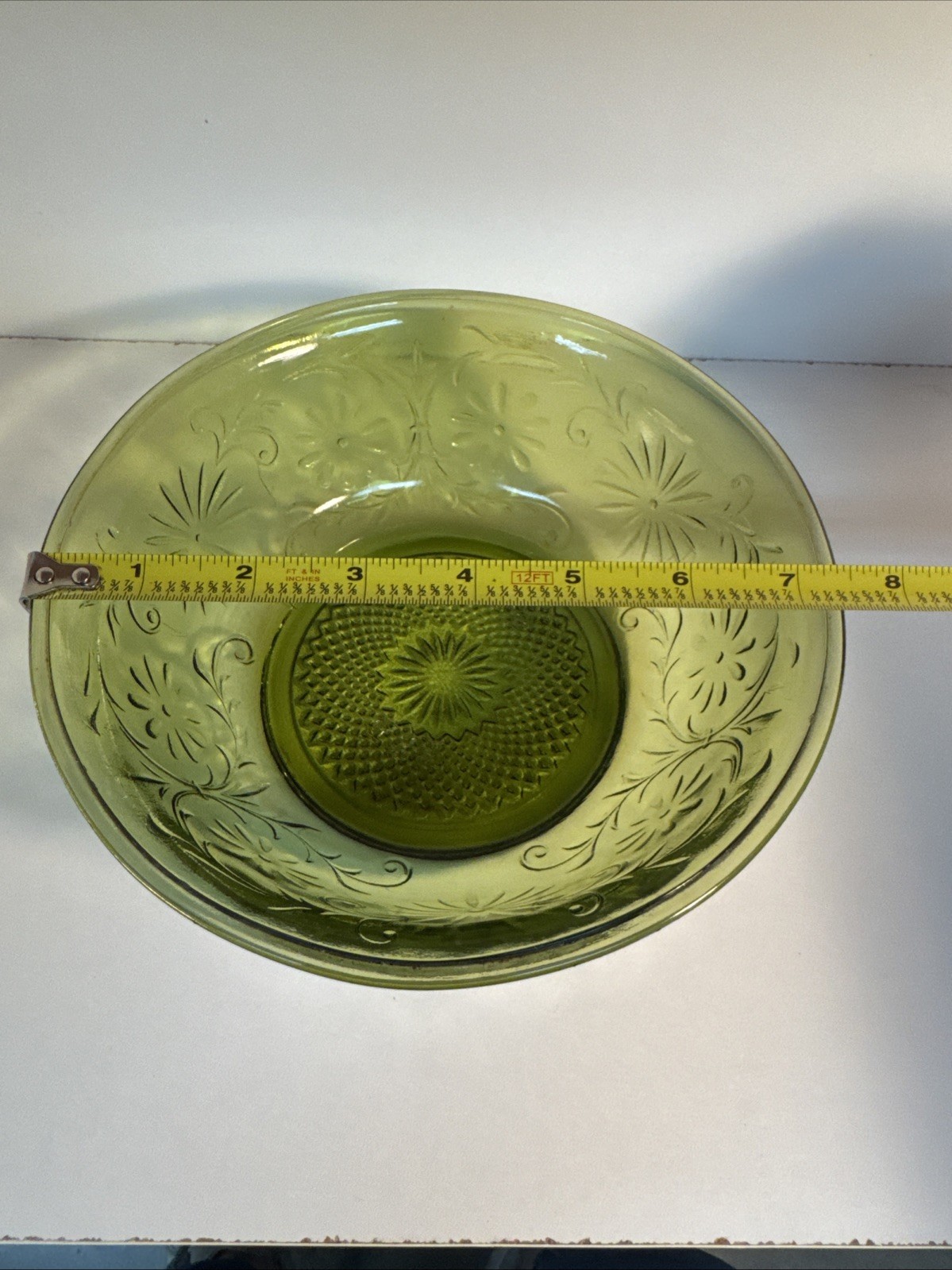 VTG 1979 Olive Green FTD Embossed Floral Glass Serving Bowl – 7 1/2 Vintage