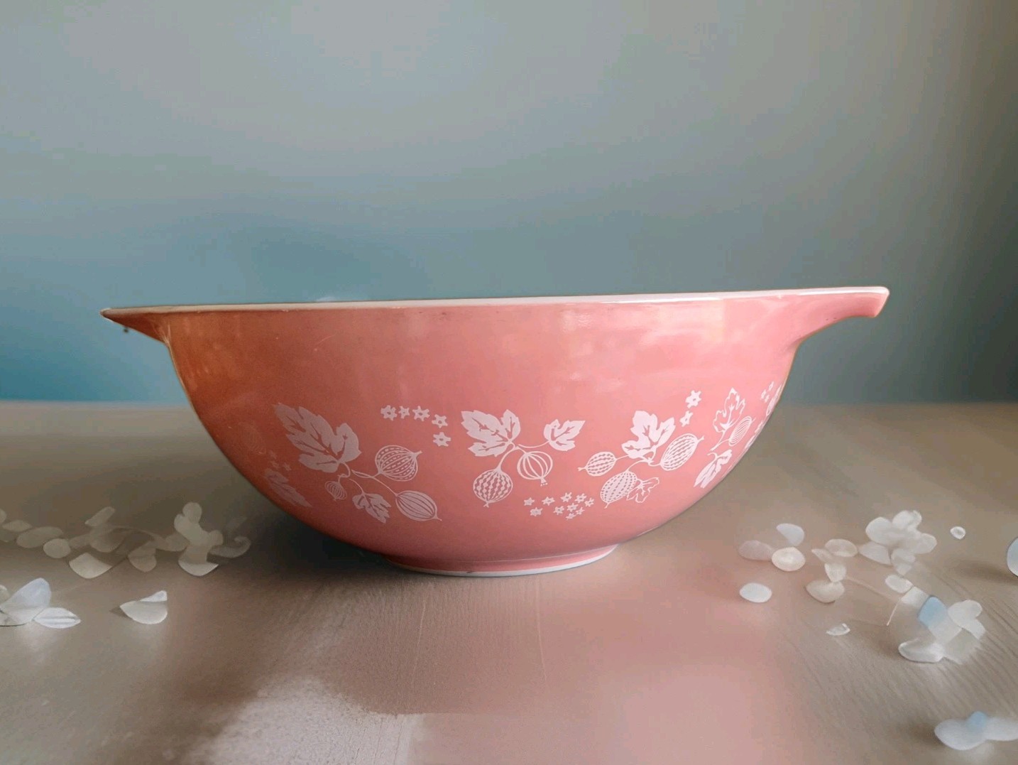 Vintage PYREX Pink Gooseberry 4 Qt Cinderella Mixing Bowl #444