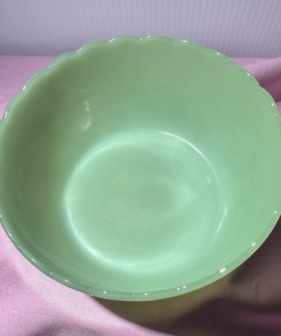 Fire King Jadeite 3 Footed Bulb Bowl 5 1/4″ Scalloped Rim Vintage Mid Century