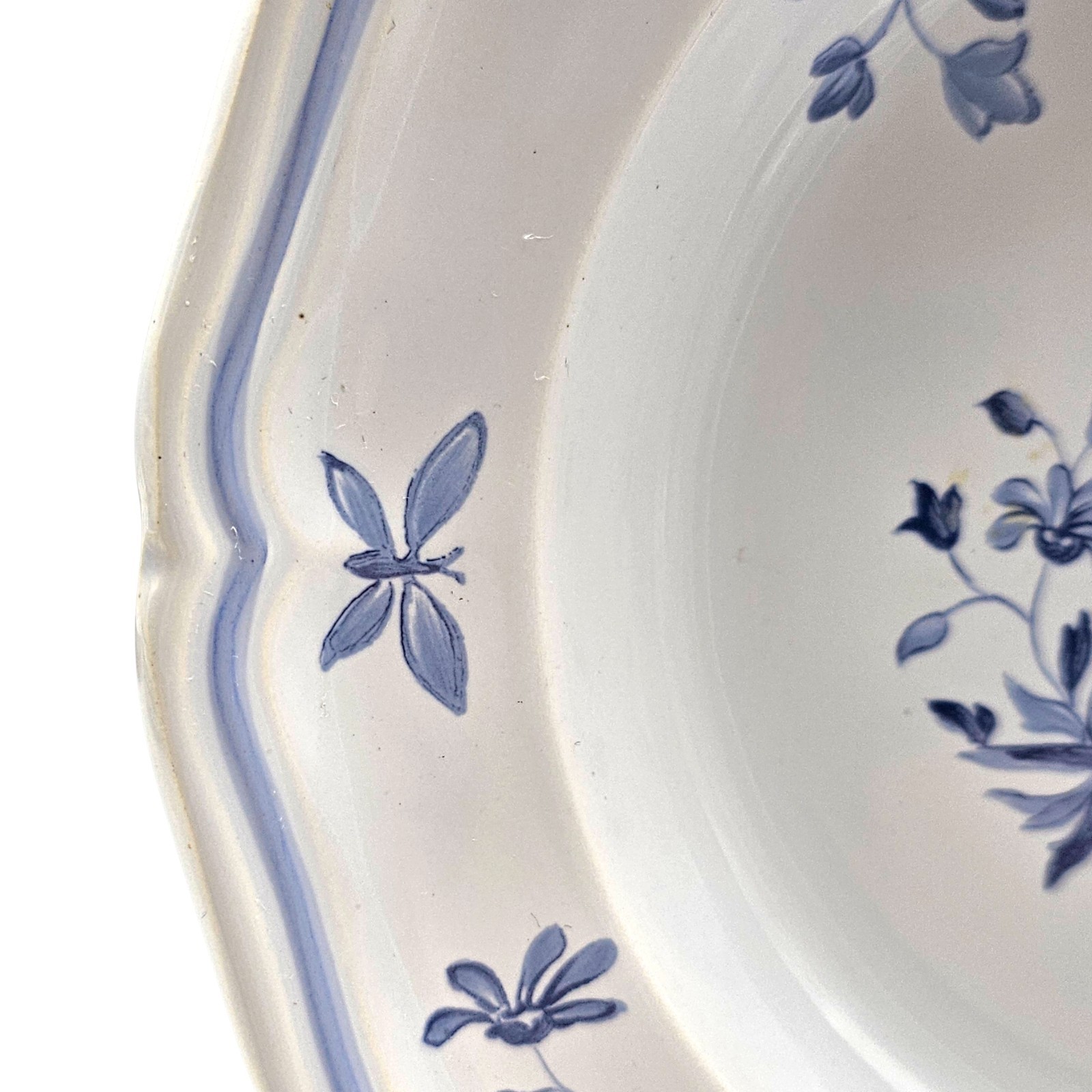 VTG Longchamp France Moustiers Blue Rim Soup Round Bowl Porcelain Floral 9″