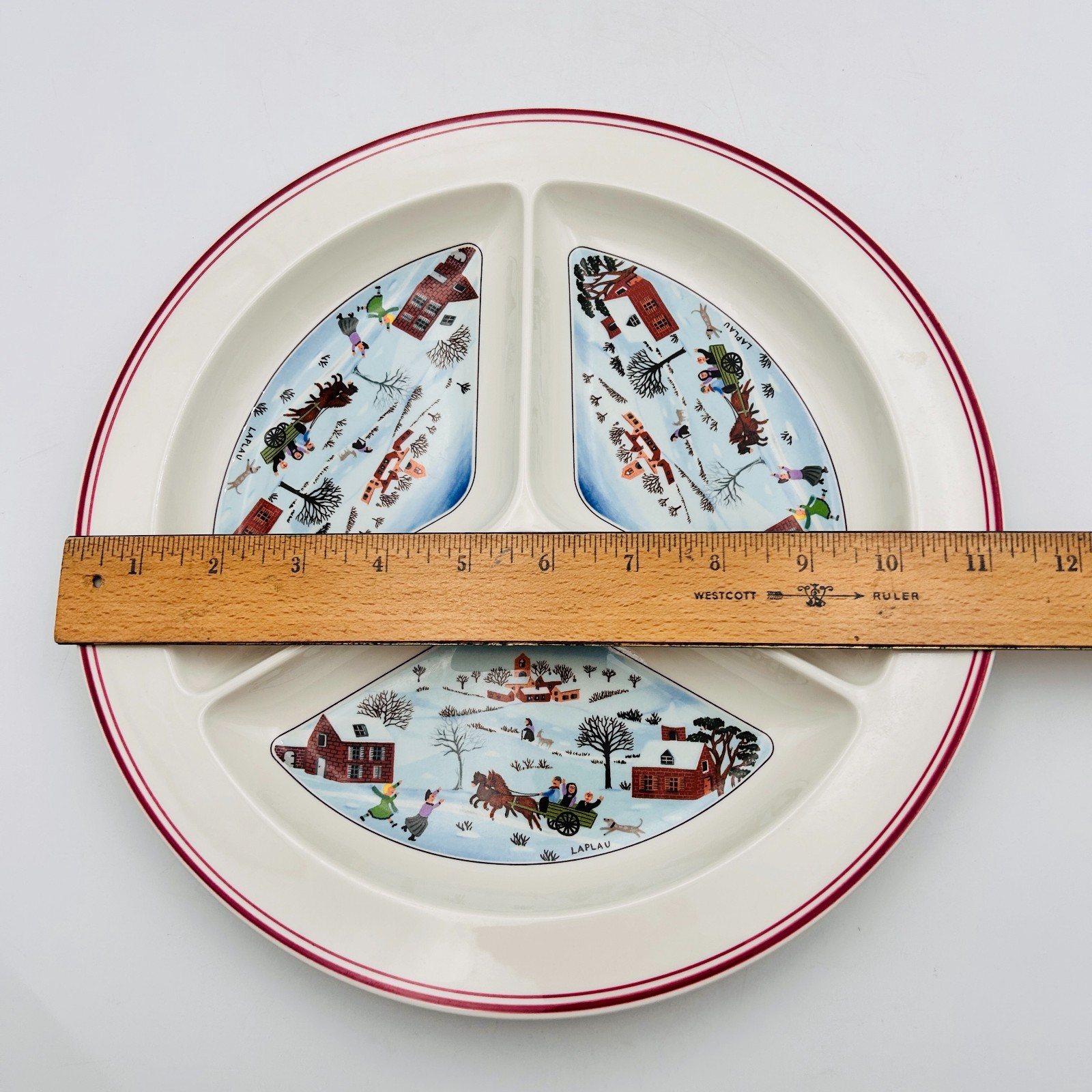 Villeroy & Boch Naif Christmas Divided Hors d’Oevre Dish 11 3/8″ Luxembourg