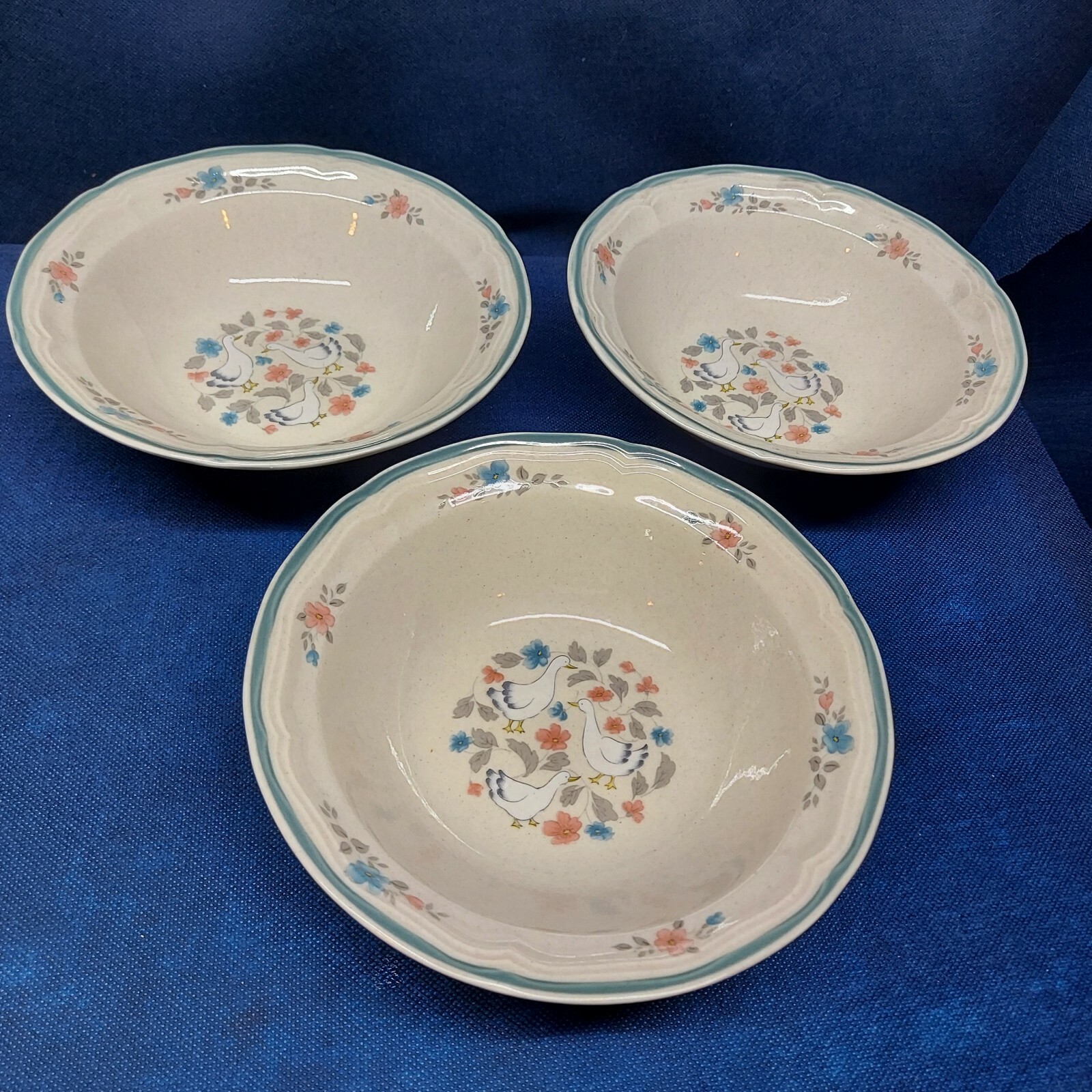 Action Industries Japan Country Classics-Goose Theme Set/3 Cereal Bowls Retired