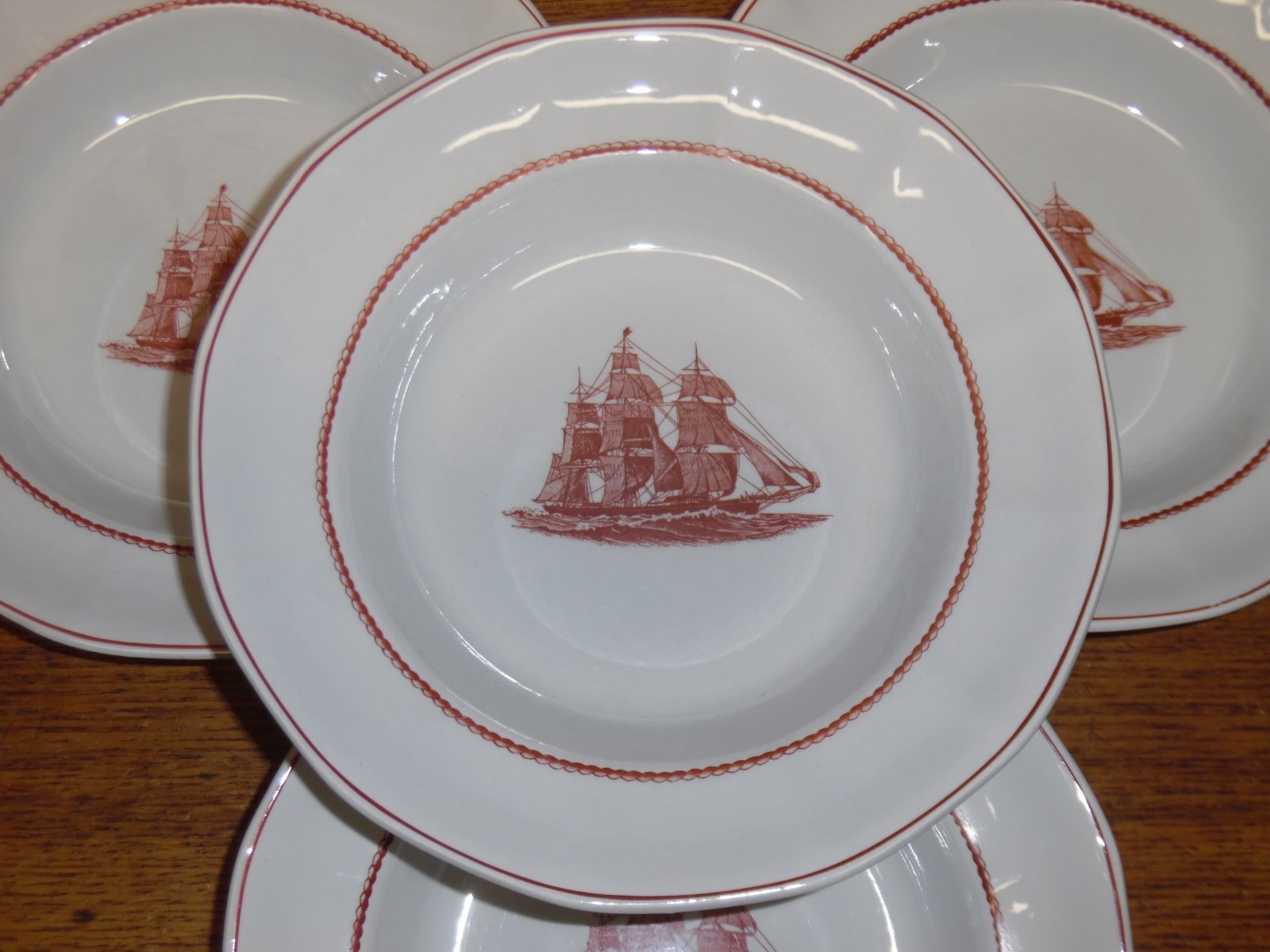 4 Wedgwood Georgetown Collection Porcelain Soup Bowls – Flying Cloud Rust -7.75″