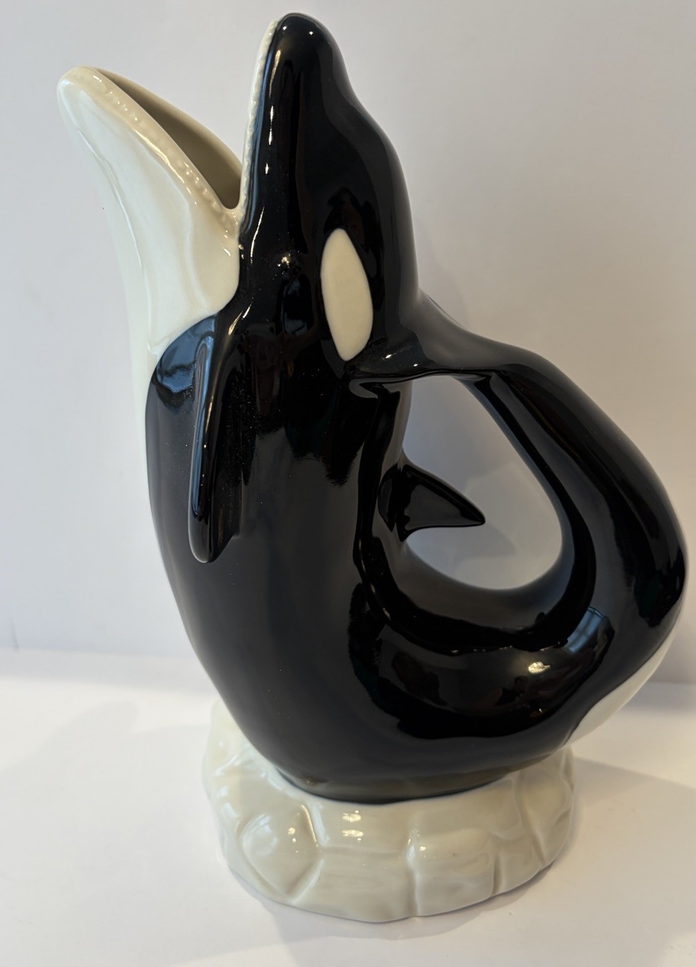 Wade Ceramics Gluggle Jug Orca Killer Whale Black White XL 10” Pitcher Fish Vase