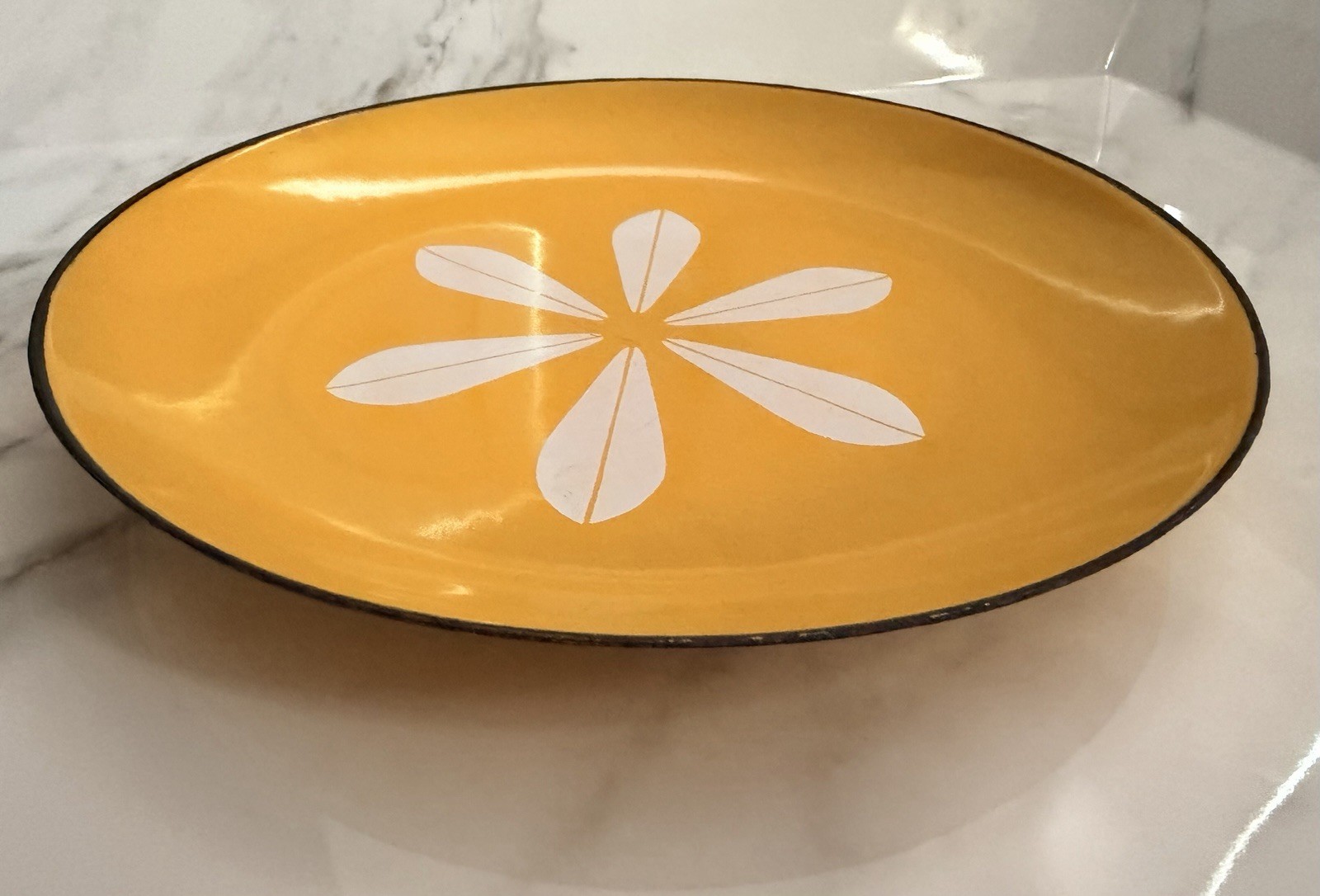 Cathrineholm white lotus salad plate sunshine yellow enamel 7.5 inches 7 1/2