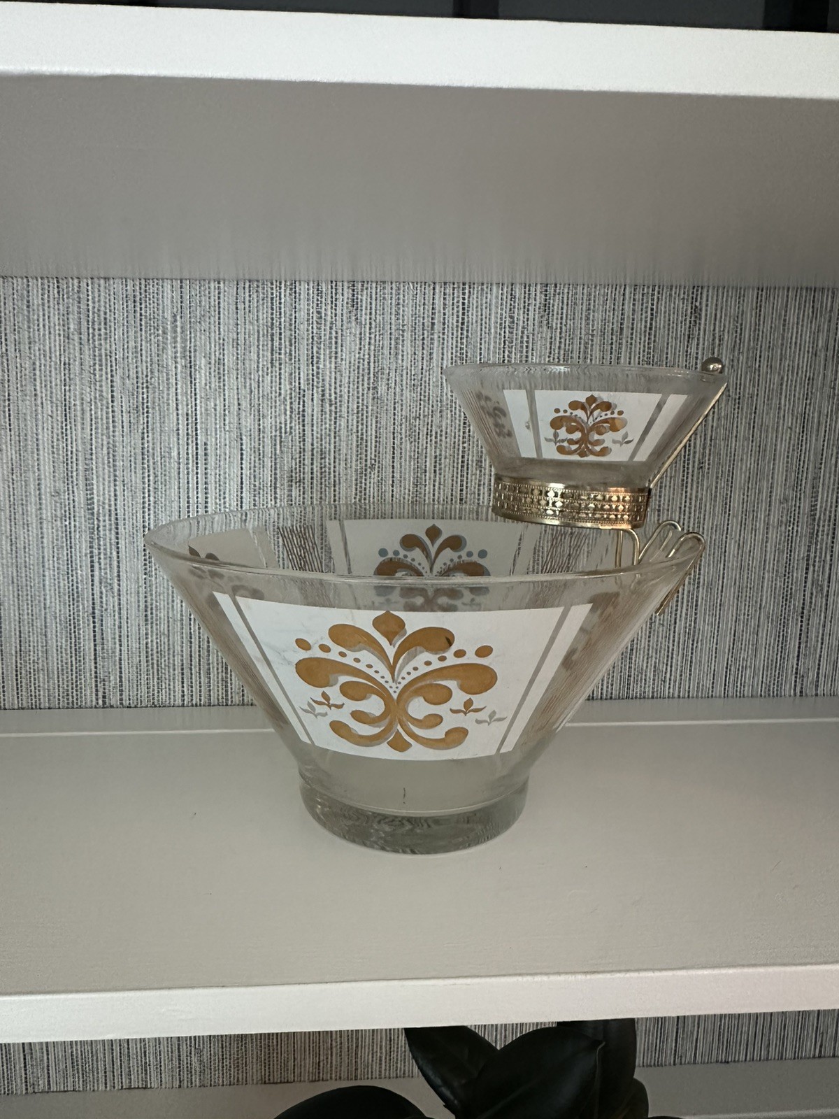 1960s MCM Vintage Vtg Anchor Hocking Fleur-de-Lis 2 piece chip dip set