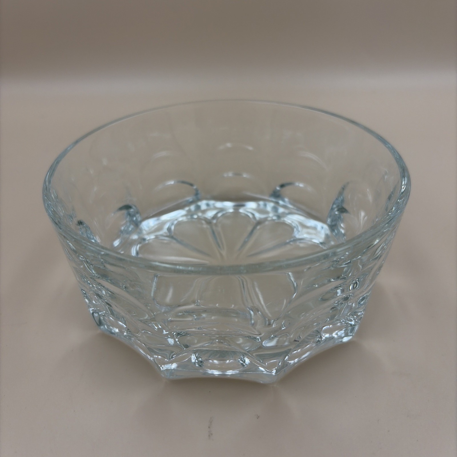 Mid Century Glass Dish Small Bowl SAINT GOBAIN FRANCE? Daisy Pattern 5.5 Inch
