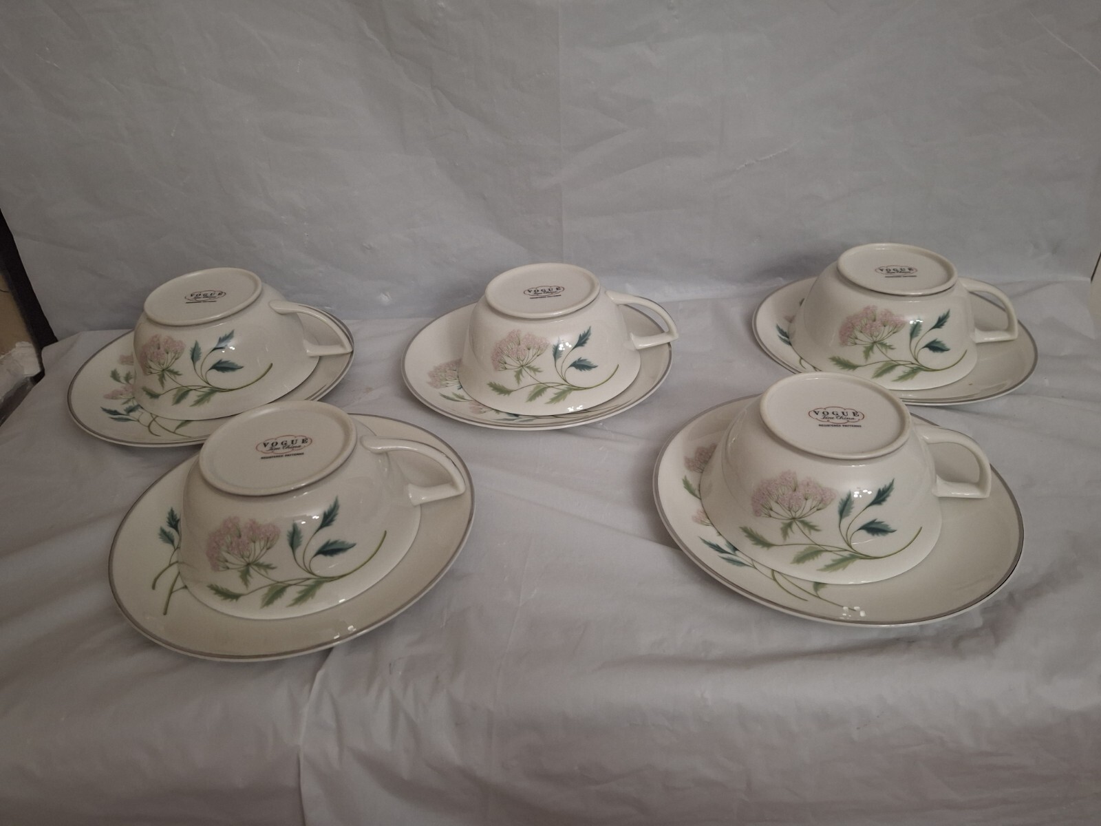 Vogue Platinum Band Fine China “Catalina” 15 Piece Lot Plates,Cups & Saucers