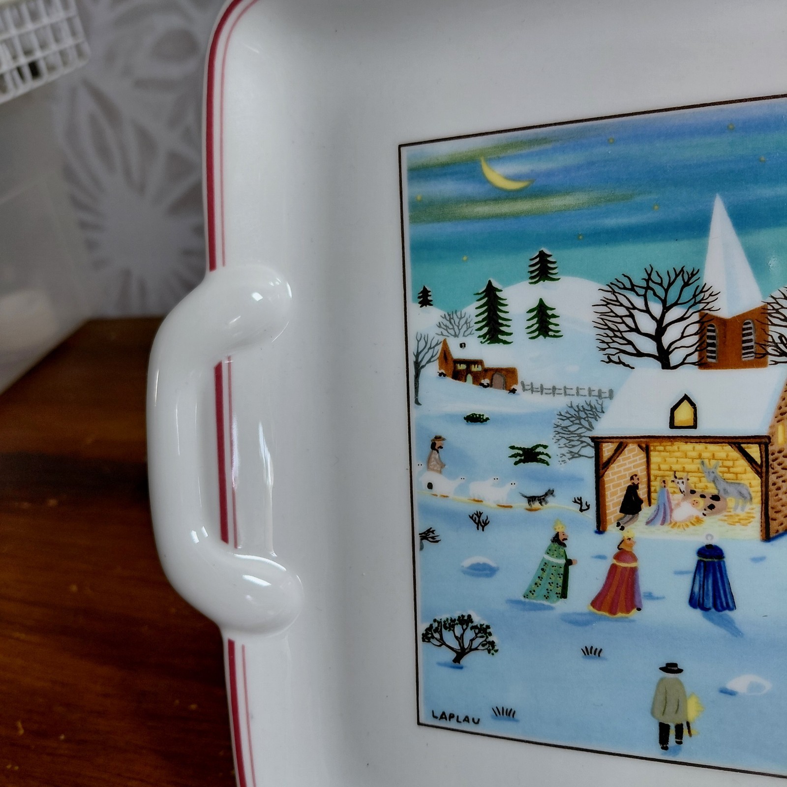 Villeroy & Boch Naif Christmas Square Handled Serving Tray Laplau 9″ Nativity