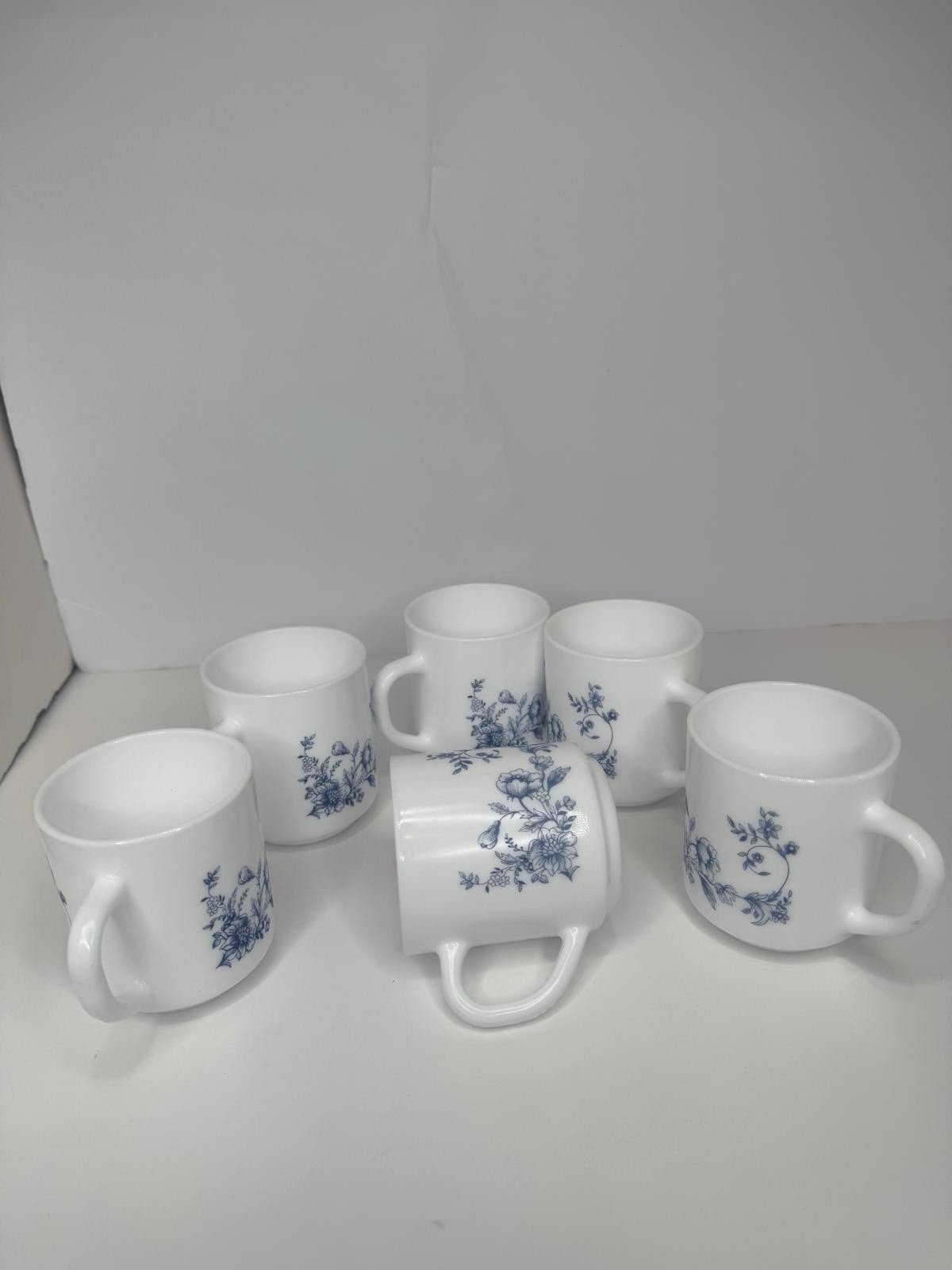 Vintage Arcopal France Glenwood Dinnerware Set –Blue Floral Milk Glass|15 Pieces
