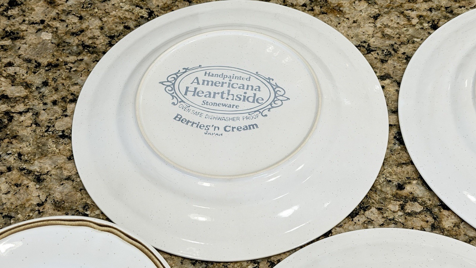 12pc Americana Hearthside Stoneware Berries Cream Dinner Set Plates & Bowls VTG