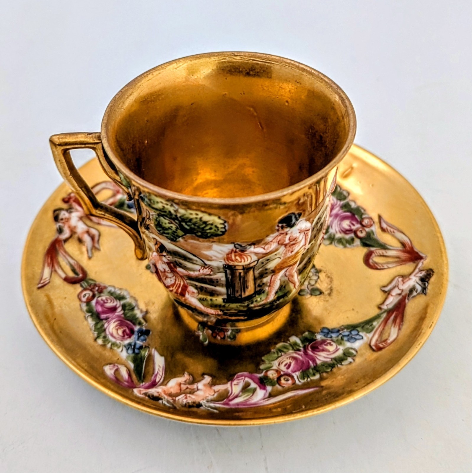 Antique 19th Century Gold Capodimonte Cherub Design Demitasse Cup Saucer N