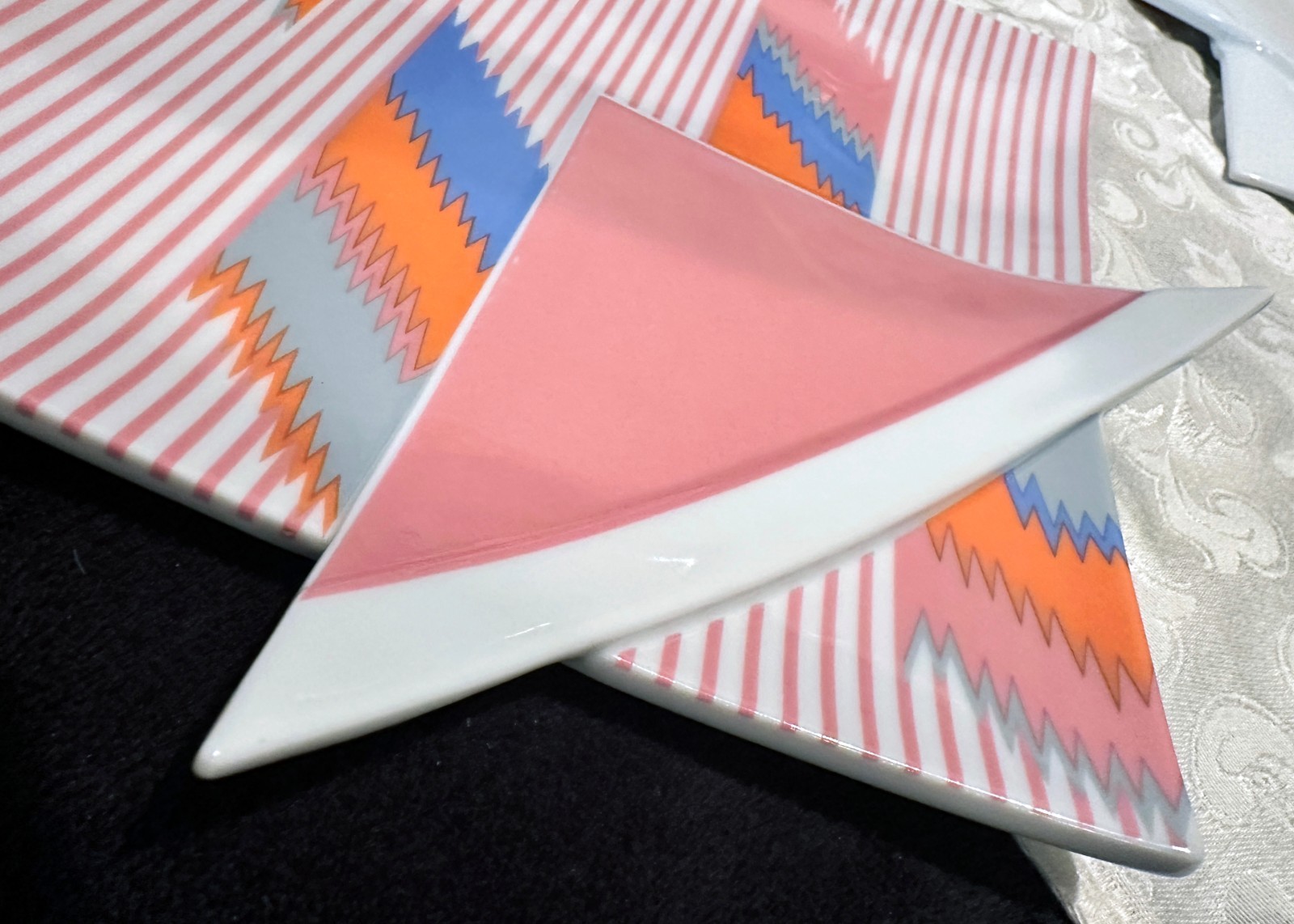 Vintage Mikasa Color Vibrations Plates Helena Uglow Memphis Style Pink Blue Set