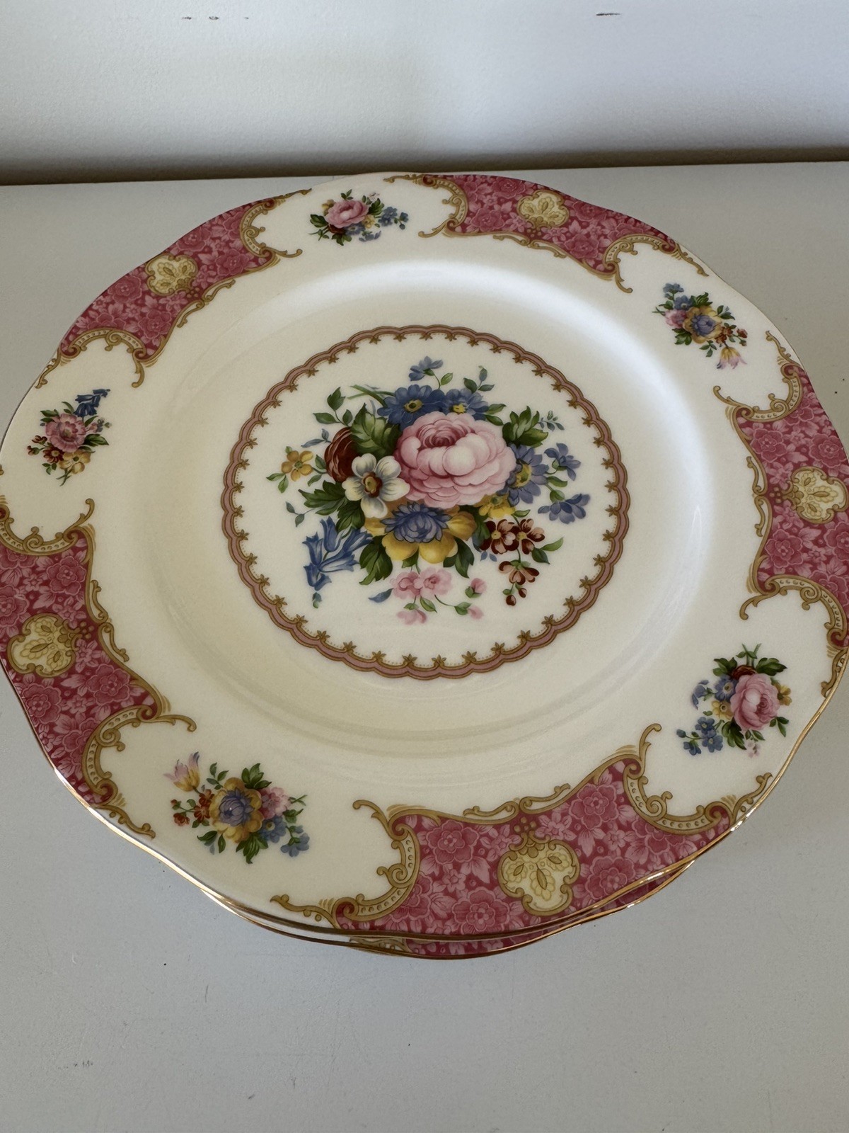 Royal Albert Lady Carlyle 10.25 Dinner Plate excellent condition (10 available)