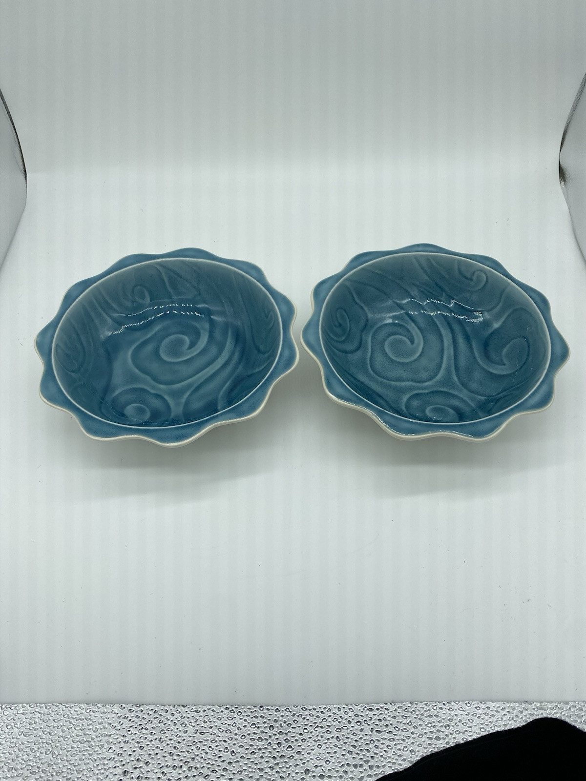 Pier One Tidal Soup/Cereal Bowls Set Of 2 – 8-3/8 x 2-1/8 in