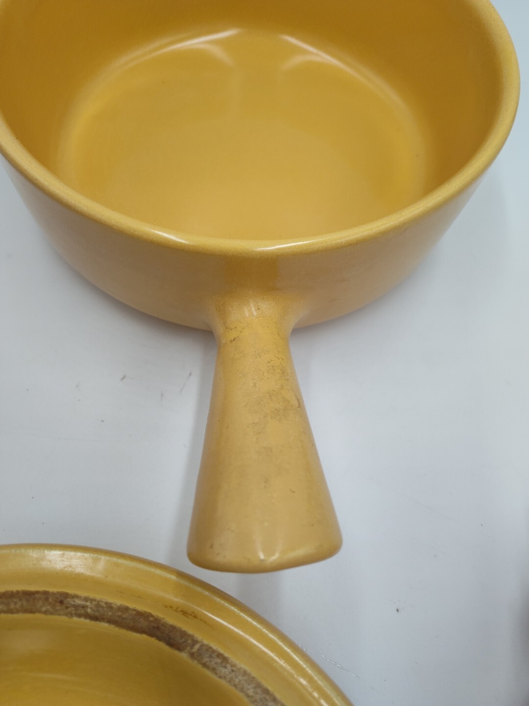 Vintage La Solana Yellow Pottery Stoneware Ceramic Covered Casserole Pan 8.25″