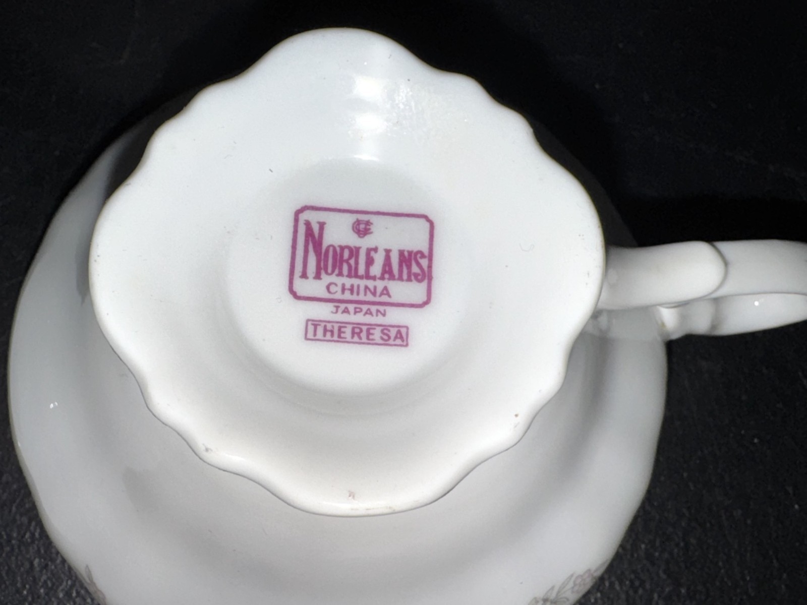 VINTAGE 8 pc NORLEANS THERESA JAPAN 4 CUPS 4 SAUCERS FINE CHINA PLATINUM 1964-