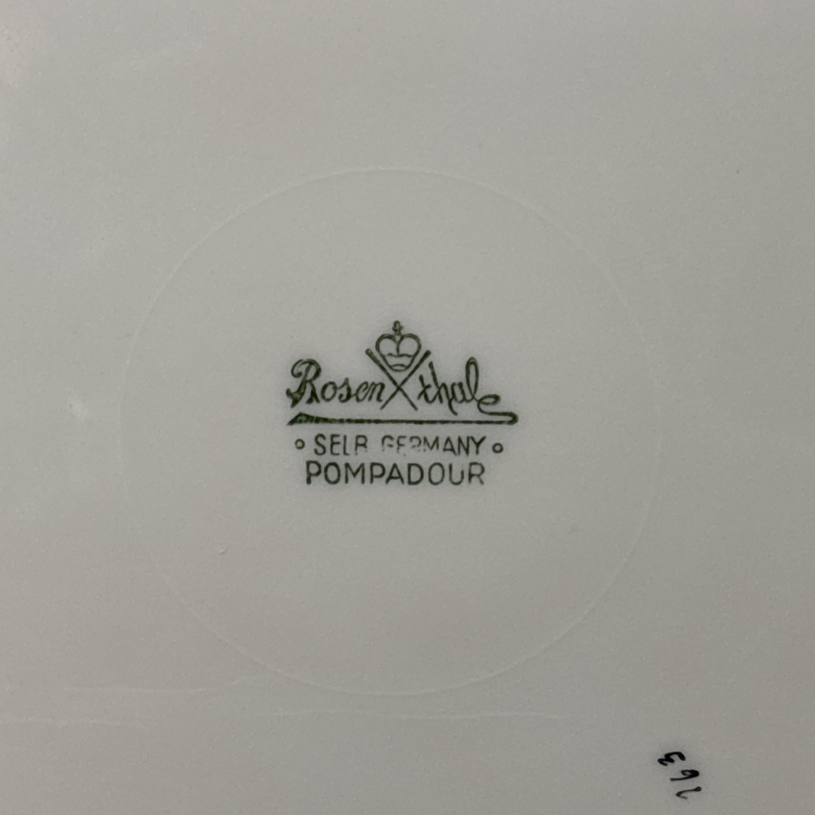 Rosenthal Continental MOSS ROSE POMPADOUR (Ivory) Dinner Plate 10 1/8 Inches