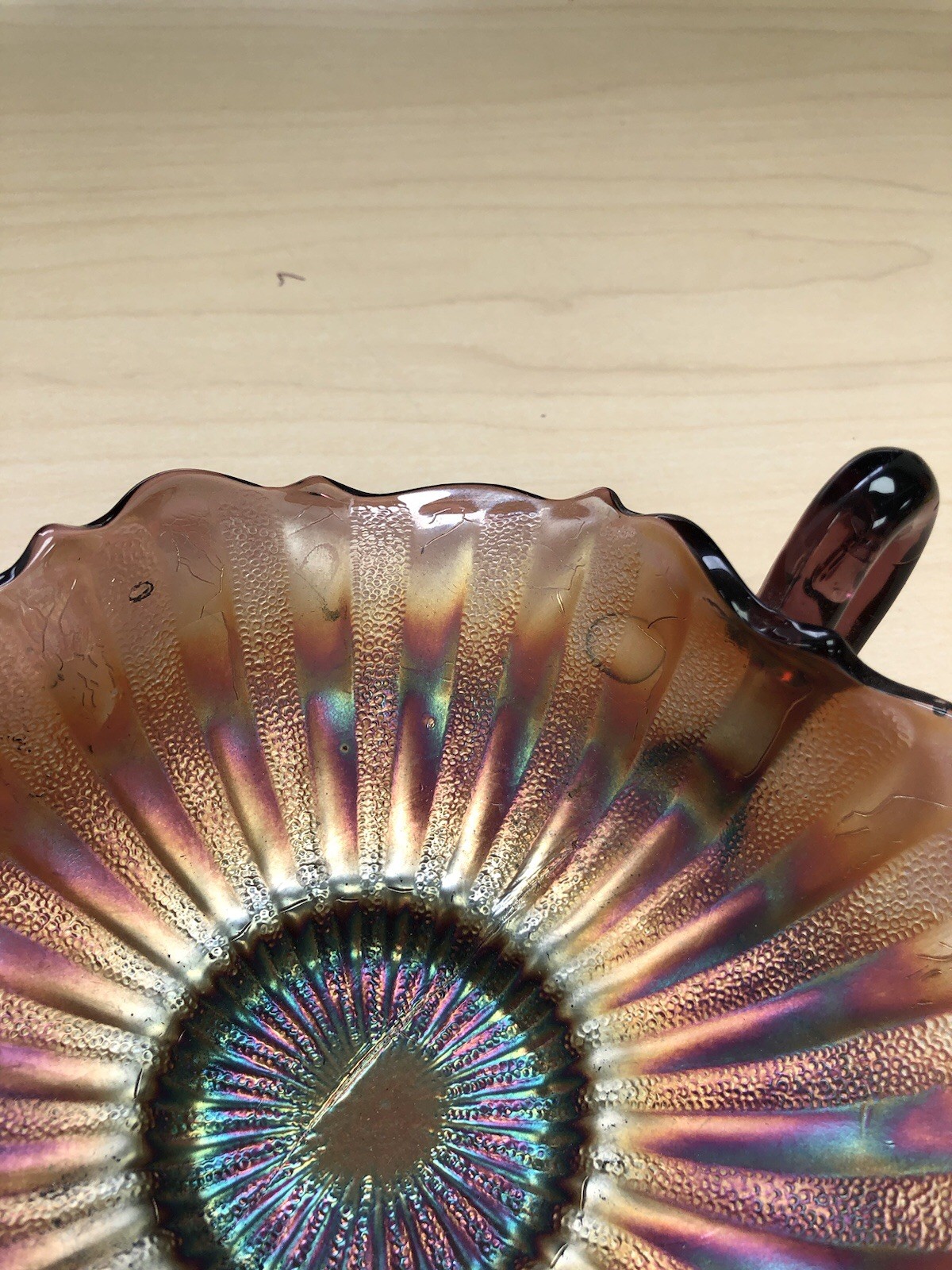 FENTON Stippled Rays Purple Amethyst Carnival Glass Double Handle Bowl Dish