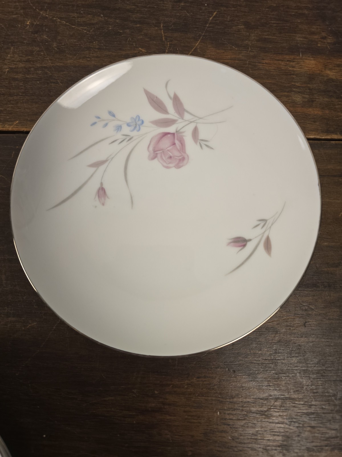 VTG 5 Fashion Manor Fine China Ceramic New Rose Floral 6.5″ Bread/Dessert Plates