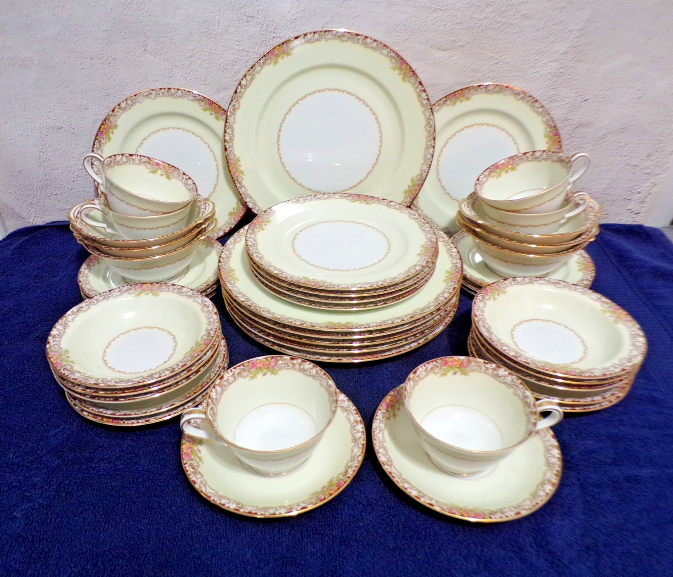 Noritake Harmony #3906 Gold Trim Made Occupied Japan Dinnerware Service for 6