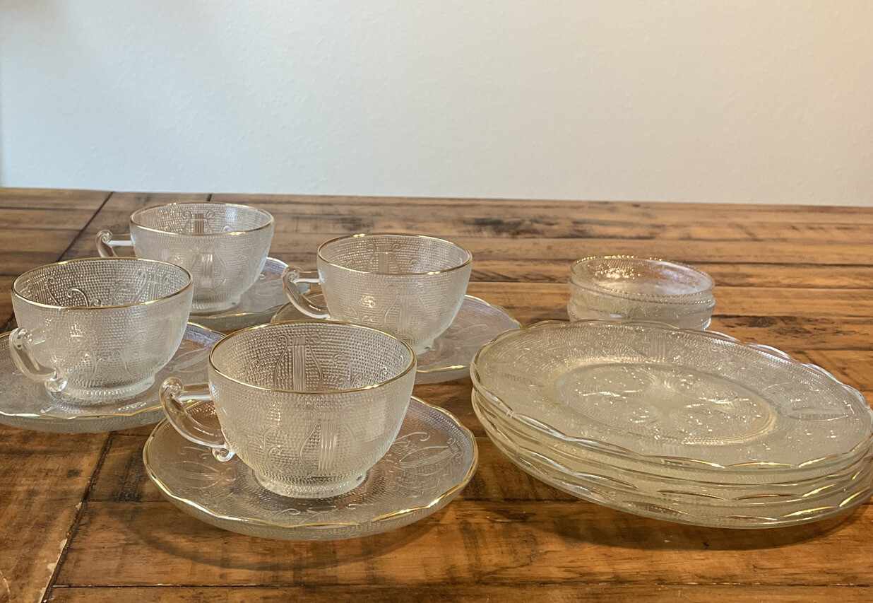 4 Jeannette HARP CRYSTAL ” CUPS & SAUCERS * 4 Ashtrays/coasters & 4 Salad Plates