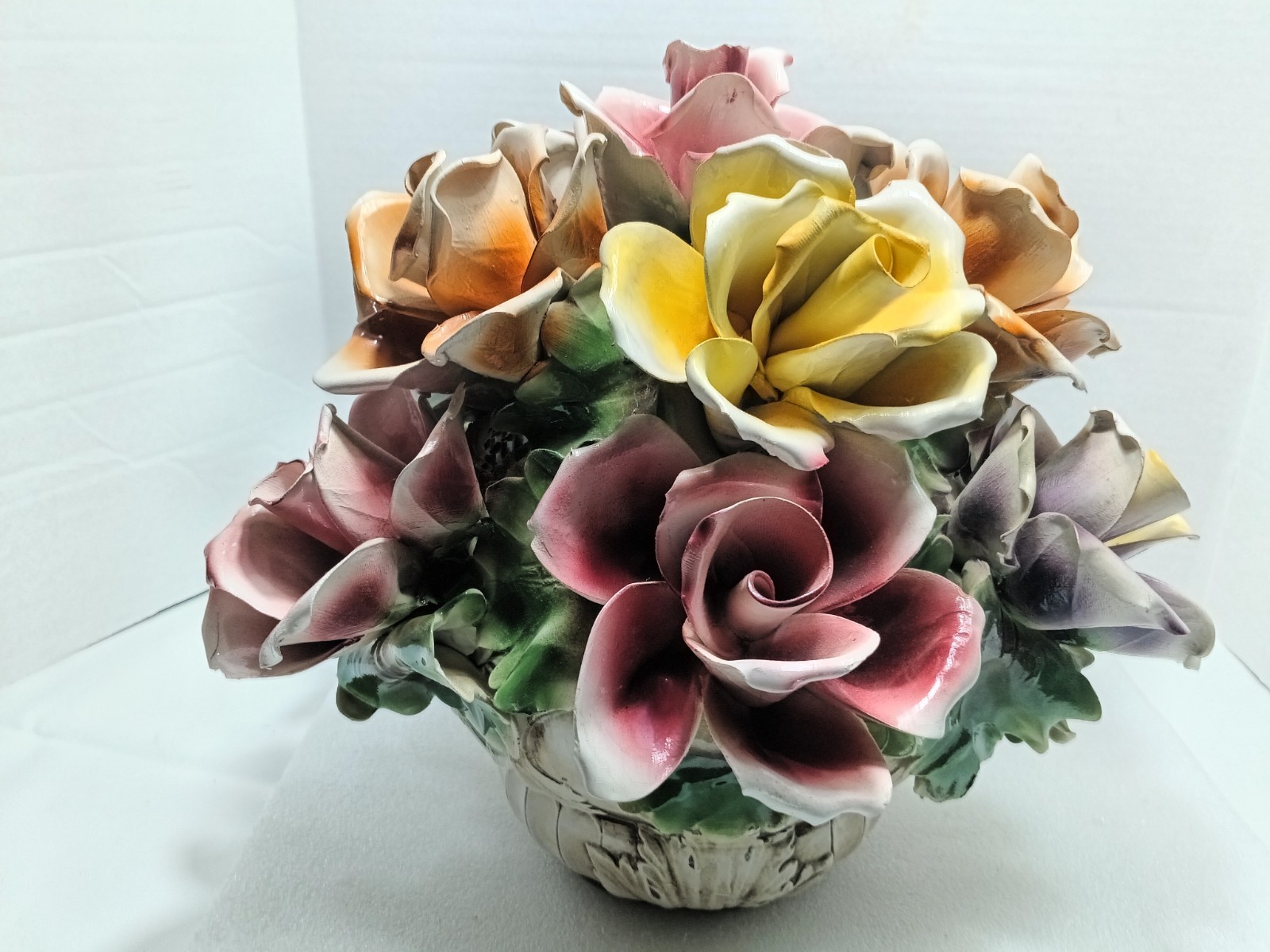 Italian XL Capodimonte Porcelain Flower Footed Floral Center Piece. Plz Read.