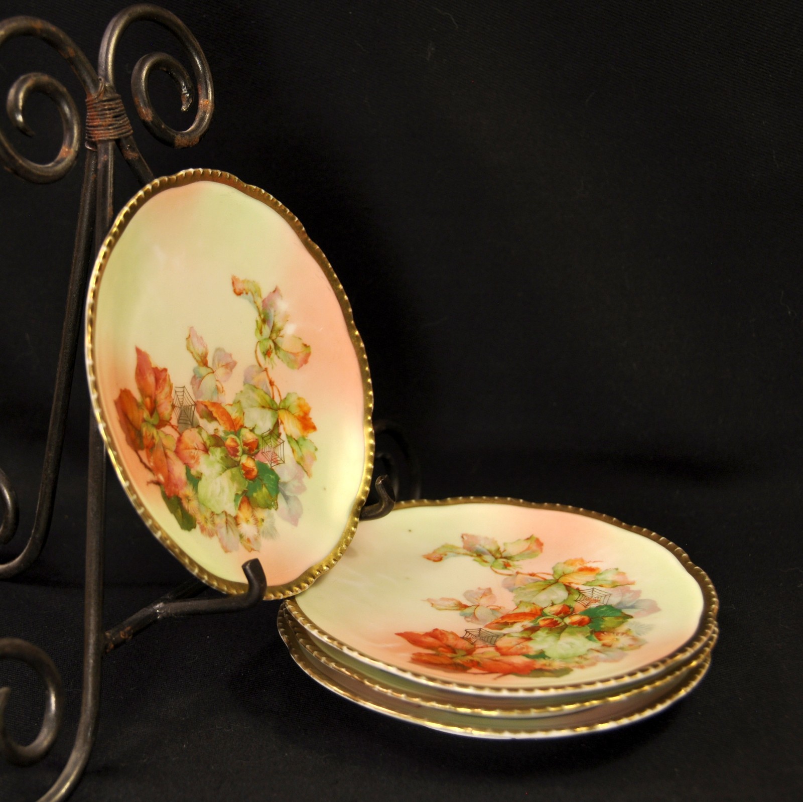 Royal Rudolstadt Beyer Bock 4 Bread Butter Plates 1905-1929 Nuts Gold Spider Web
