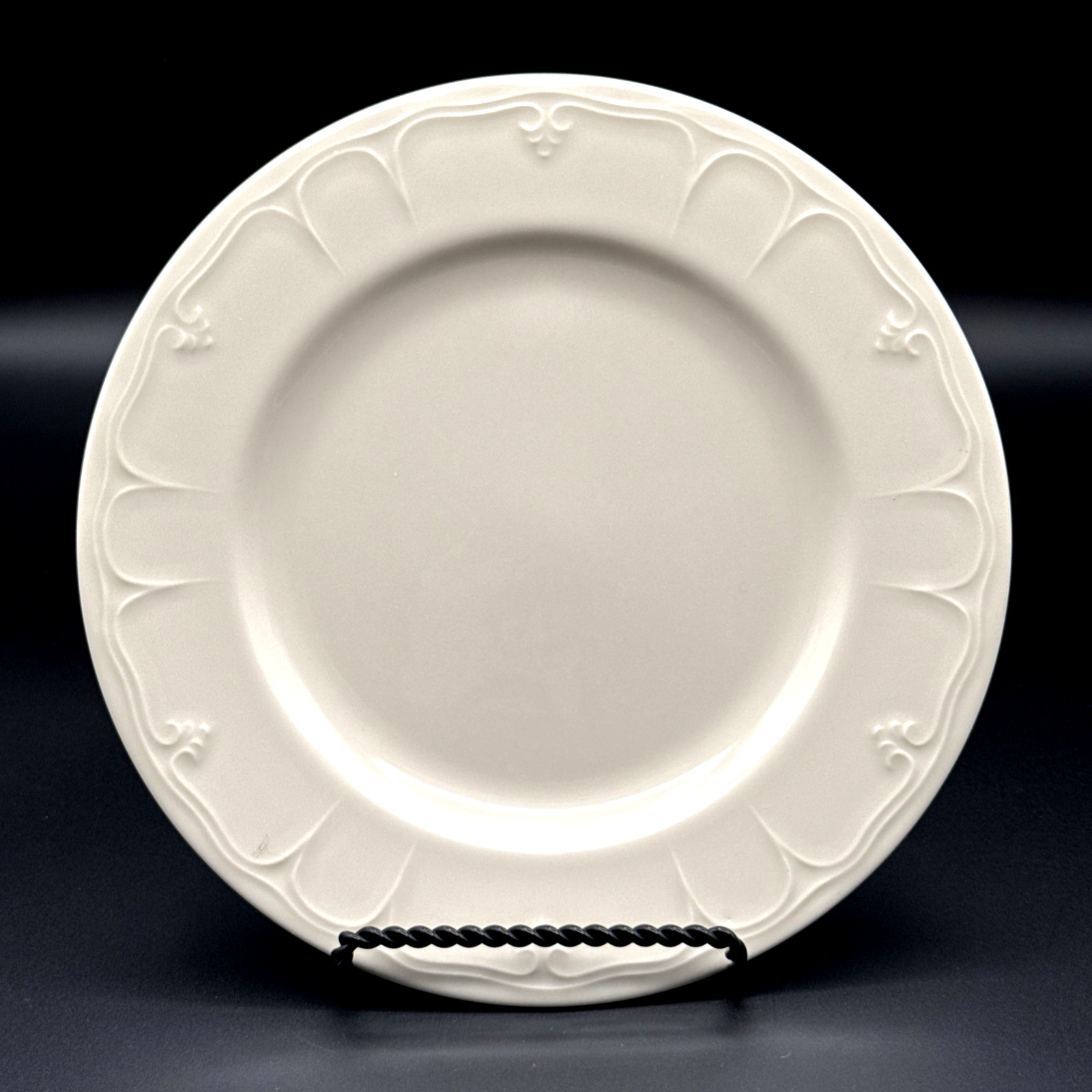Lenox Salad Dessert Plate 8″ Dia. Casual Elegance Embossed Ivory White