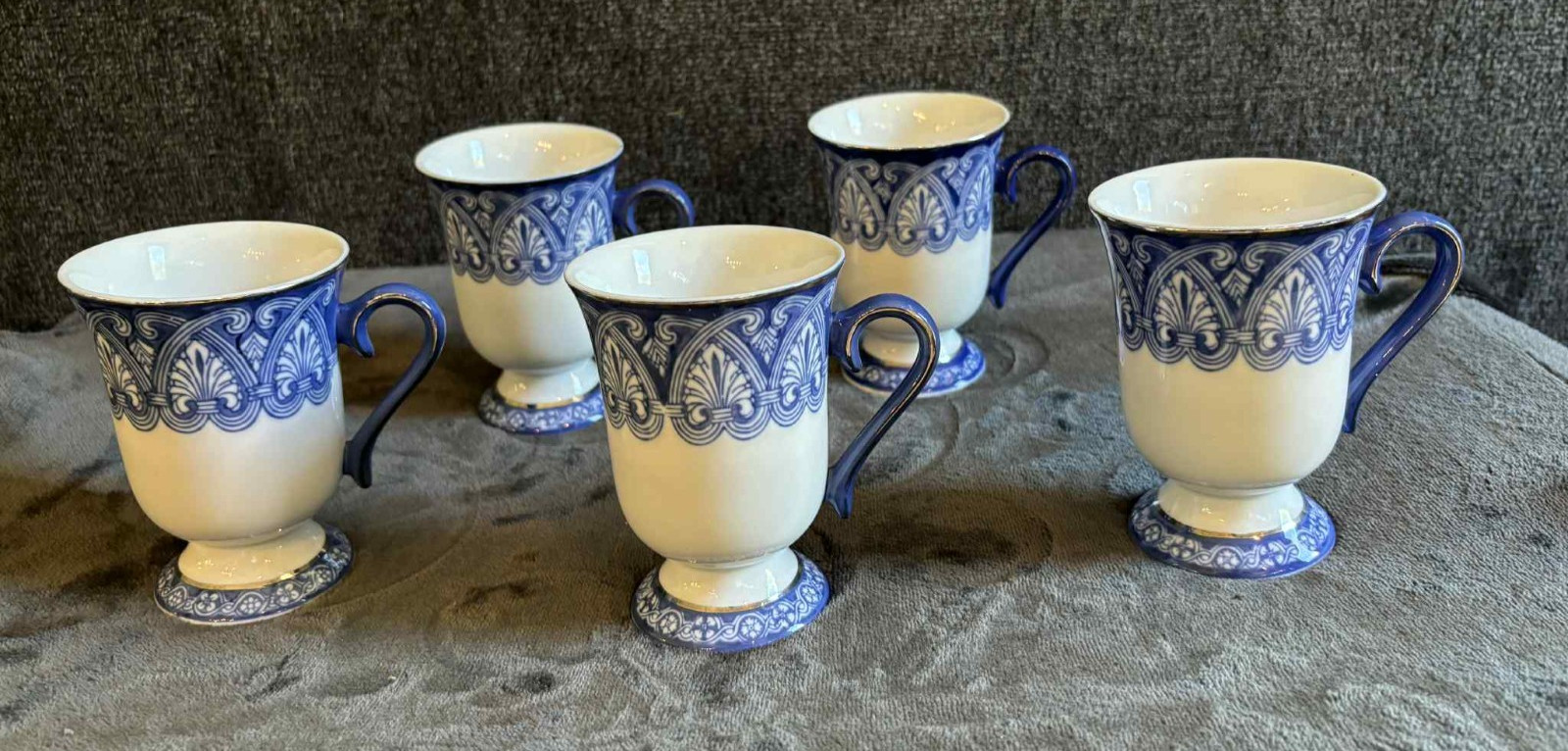 Bombay Company Tile Blue/White Coffee/Tea Mugs Platinum Rim Footed Arabesque (5)