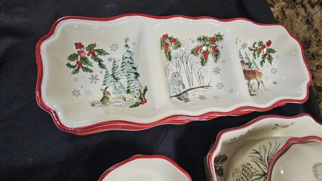 EUC Better Homes & Gardens WINTER FOREST Serving Set 15 Pieces