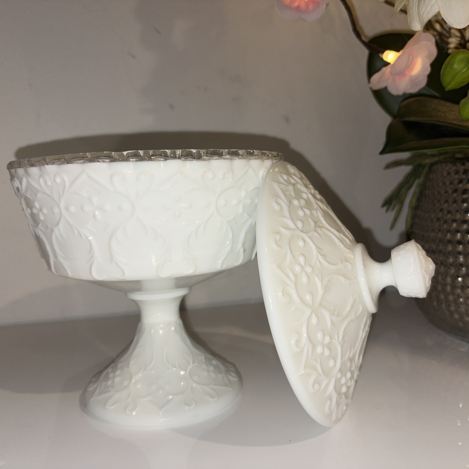 Fenton Milk Glass Silver Crest W/ Spanish Lace Footed Compote Candy Dish W/Lid