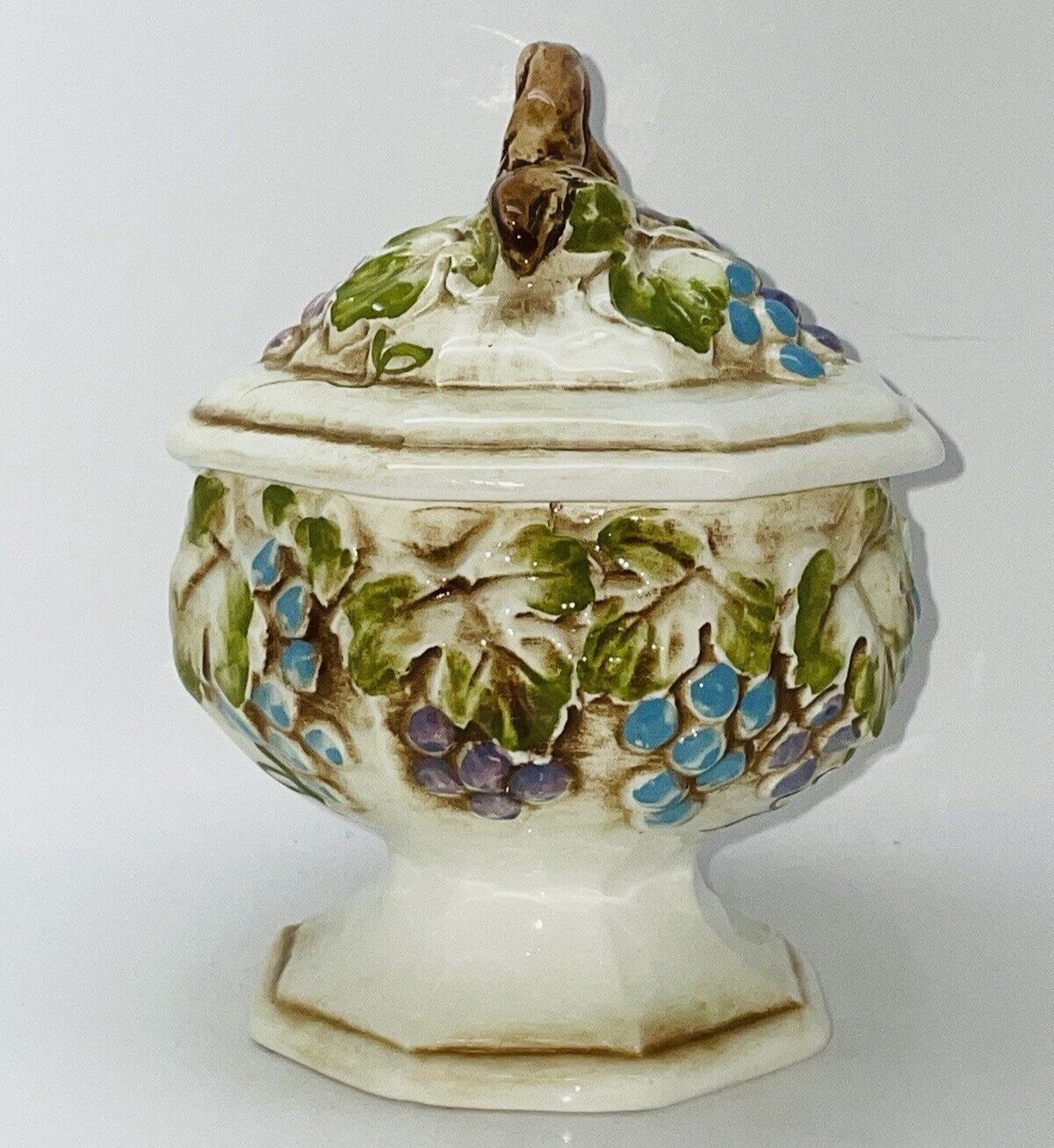 LEFTON’S Lidded Embossed Grapevines Pedestal Candy Dish VTG #3030 7.5” Tall