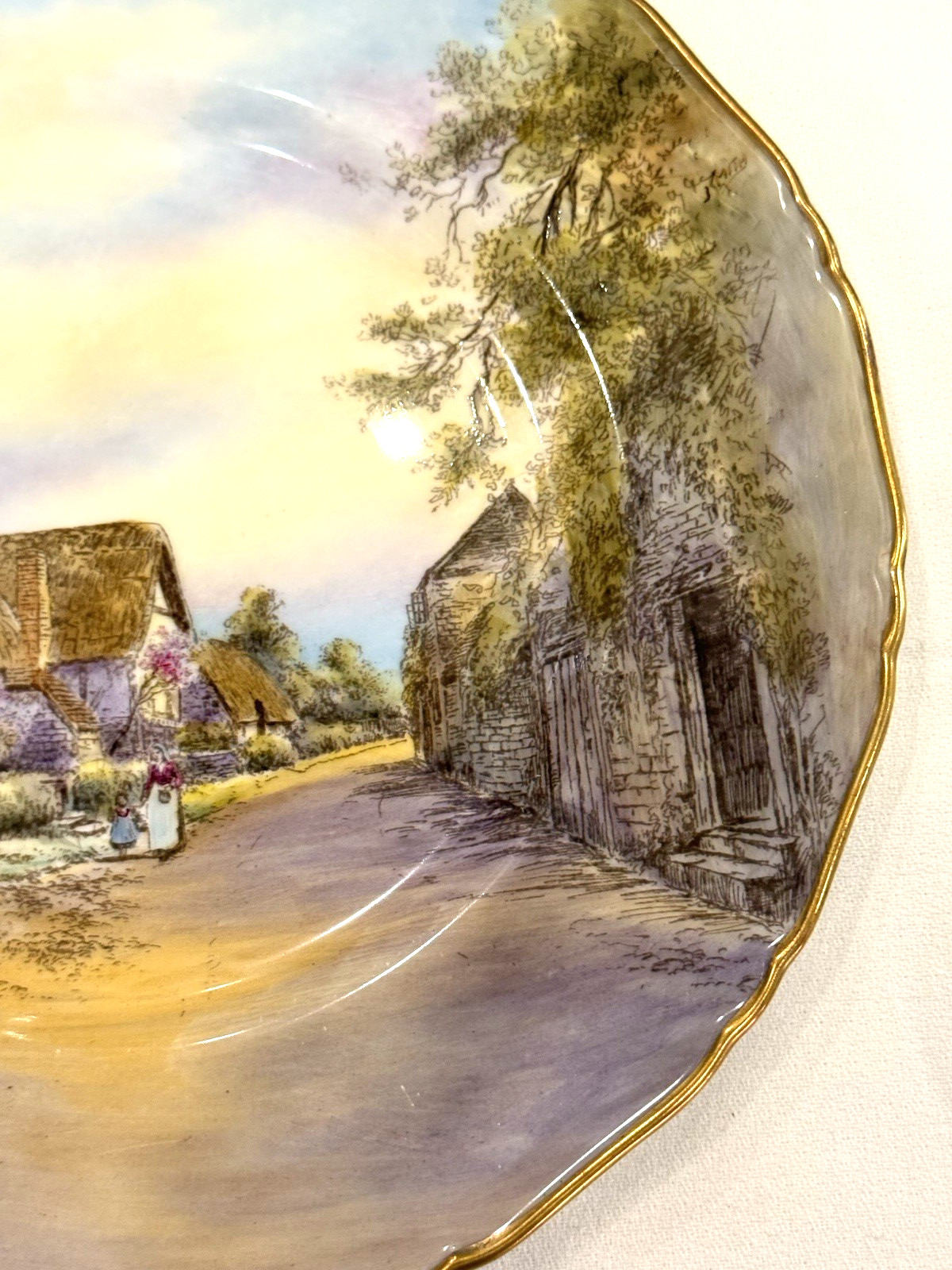 Royal Worcester 1950 Little Comberton Serving Bowl Signed J Smith Pristine 10⅝”