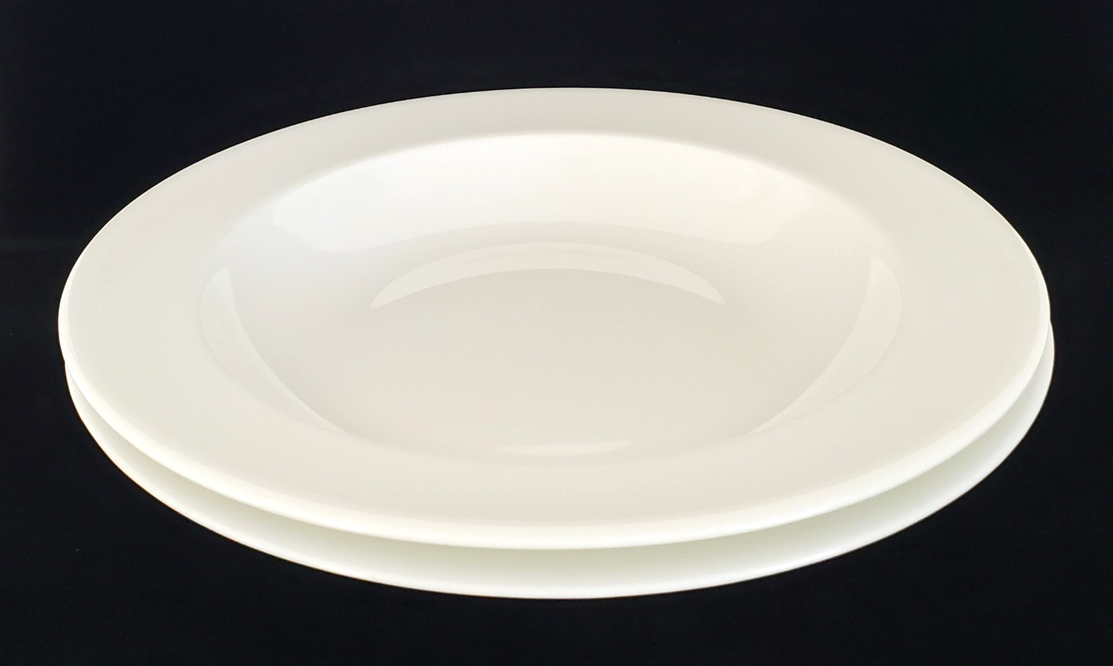 (2) WEDGWOOD BONE CHINA GRAND GOURMET WHITE 11 1/8″ INDIVIDUAL PASTA BOWLS