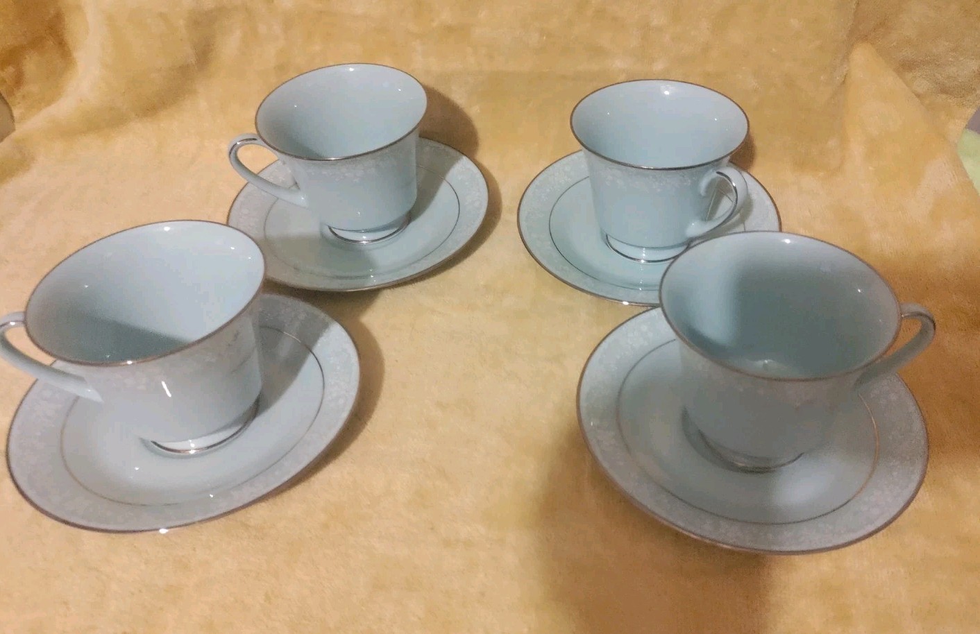 Noritake China Fidelity 4 Cup & 4 Saucers Baby Blue With Gold Trim 8003 W81