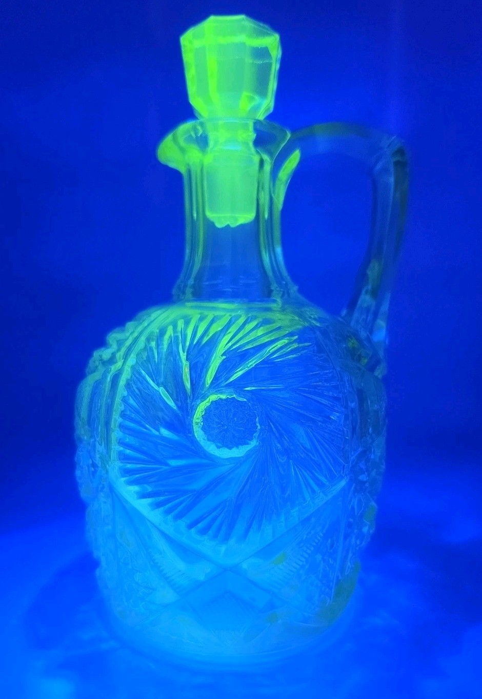 Antique Vaseline Glass 8″ Cruet Vinegar/Oil Decanter Madora Uranium Glass EAPG