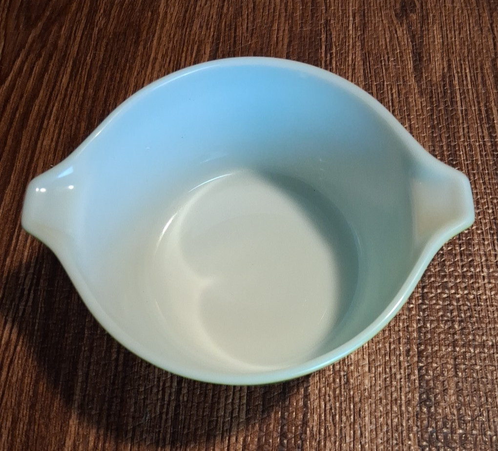 Pyrex Verde Olive Green Casserole Dish 7.5” 473 1qt Vintage ” No Lid”