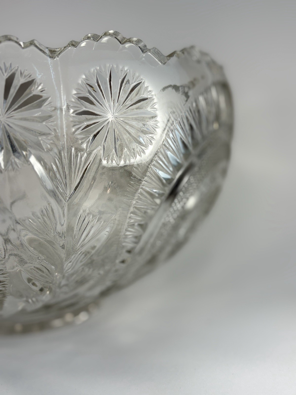 Smith Glass pinwheel And Stars Large Punch Bowl