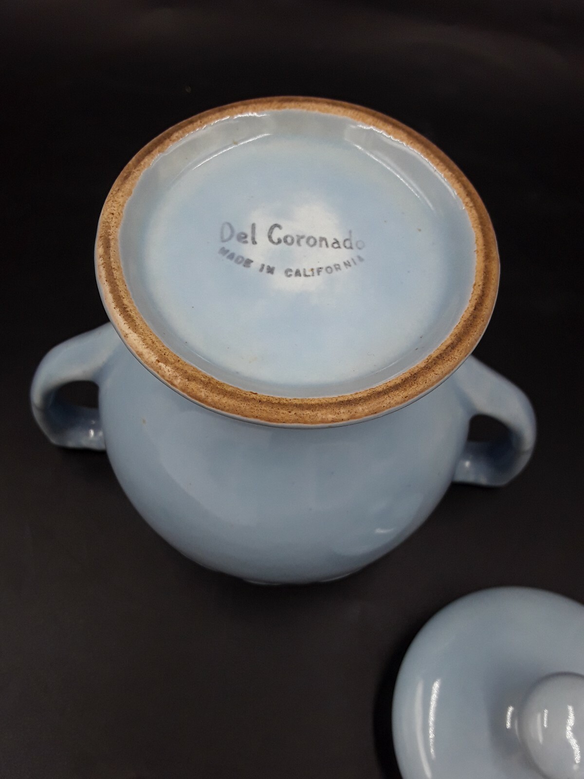 Del Coronado California Pottery Blue Hollydale Grape Sugar Bowl